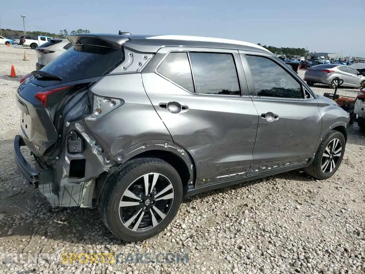 3 Photograph of a damaged car 3N1CP5CU1KL558405 NISSAN KICKS 2019