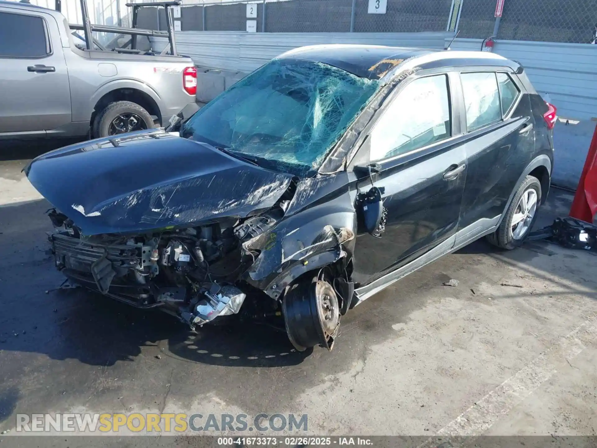 2 Photograph of a damaged car 3N1CP5CU1KL564723 NISSAN KICKS 2019