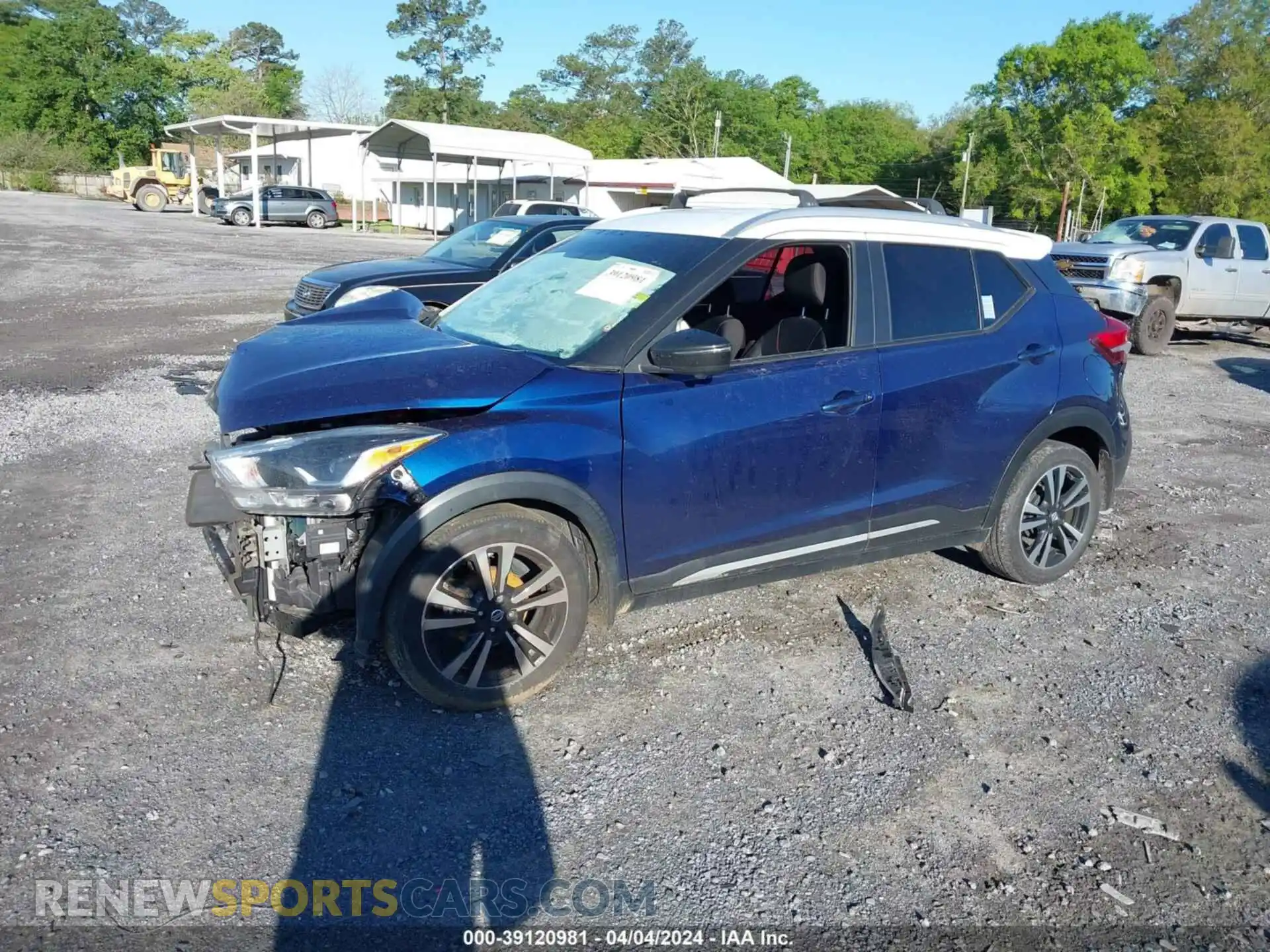 2 Photograph of a damaged car 3N1CP5CU2KL511125 NISSAN KICKS 2019
