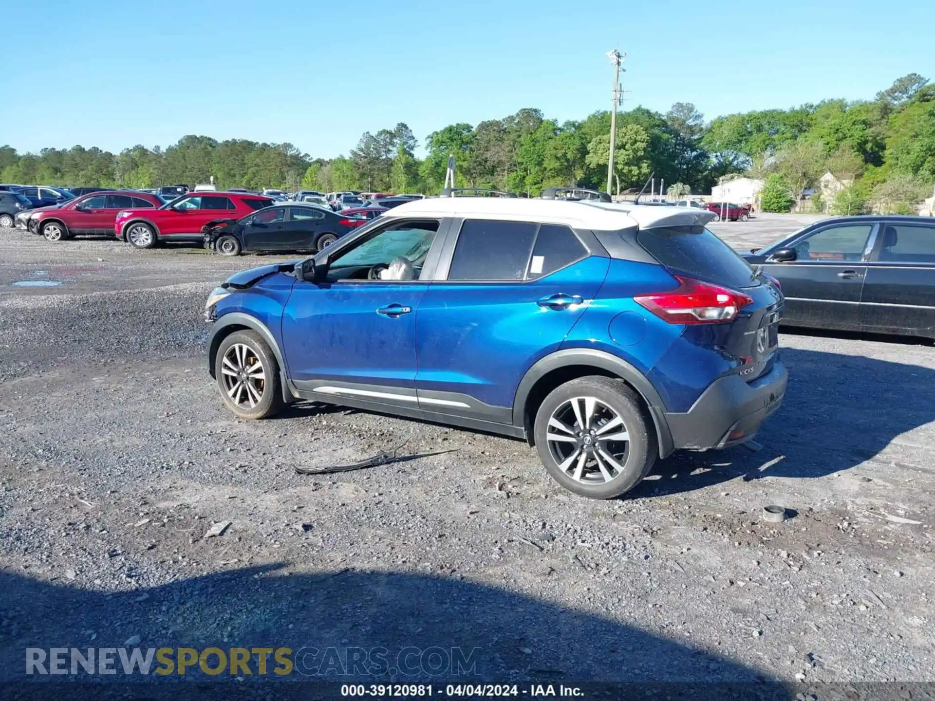 3 Photograph of a damaged car 3N1CP5CU2KL511125 NISSAN KICKS 2019
