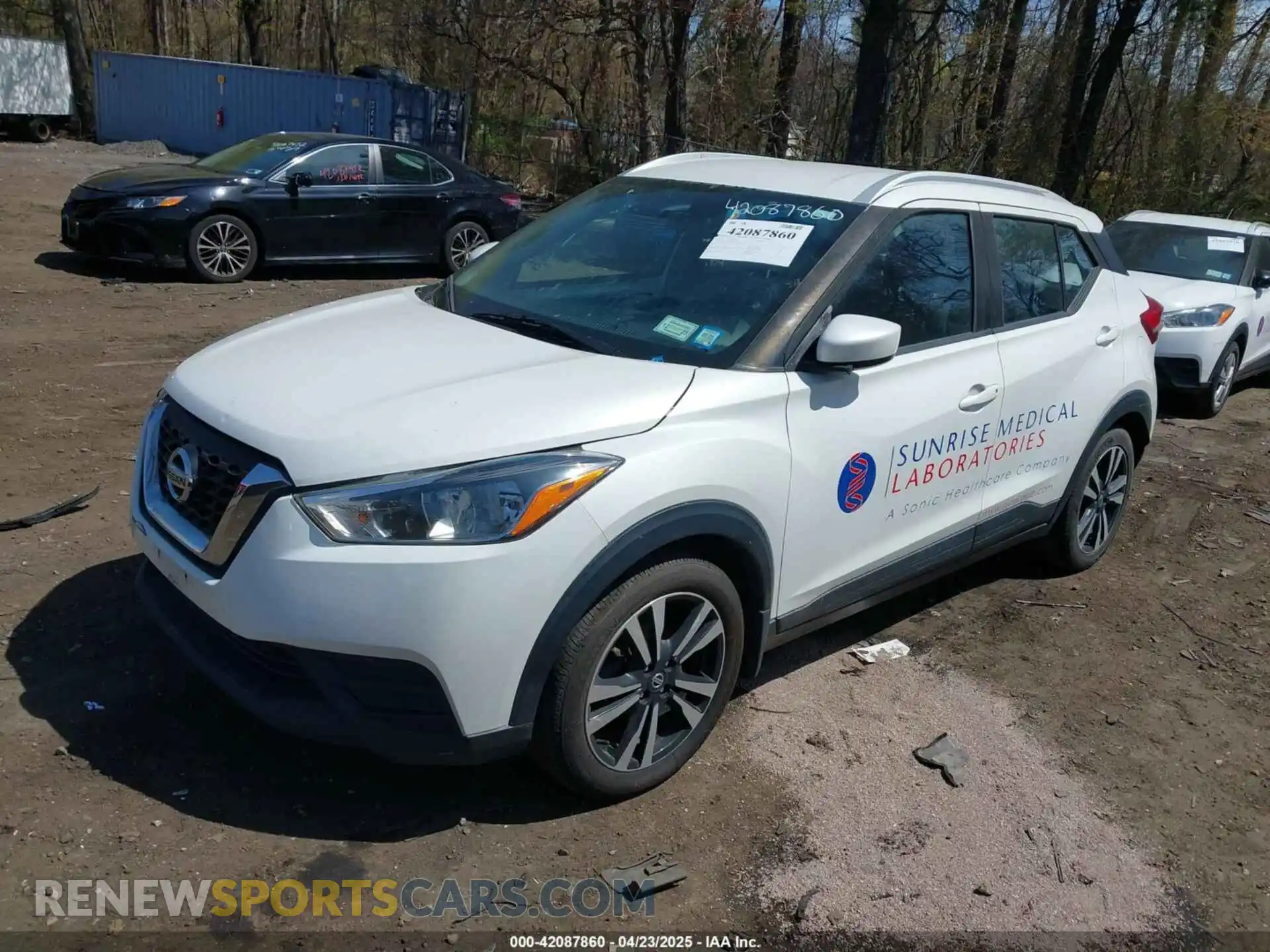 2 Photograph of a damaged car 3N1CP5CU3KL484582 NISSAN KICKS 2019