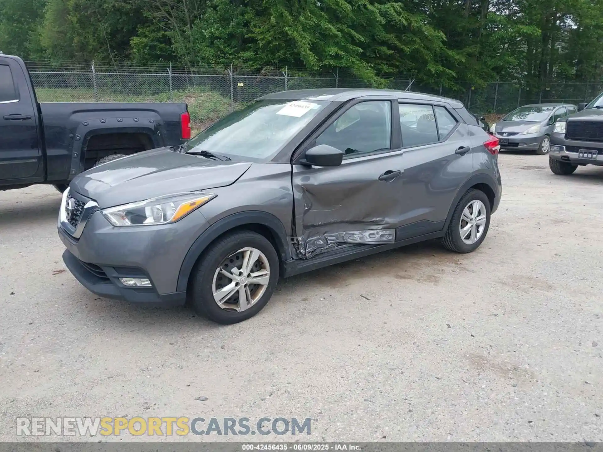 2 Photograph of a damaged car 3N1CP5CU3KL499194 NISSAN KICKS 2019