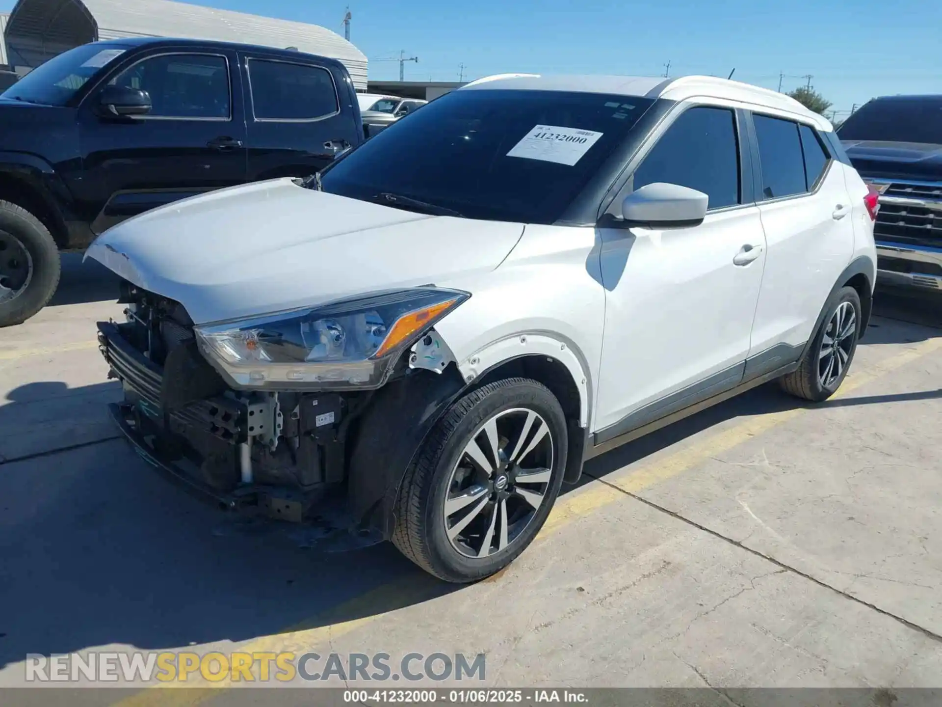 2 Photograph of a damaged car 3N1CP5CU3KL525065 NISSAN KICKS 2019