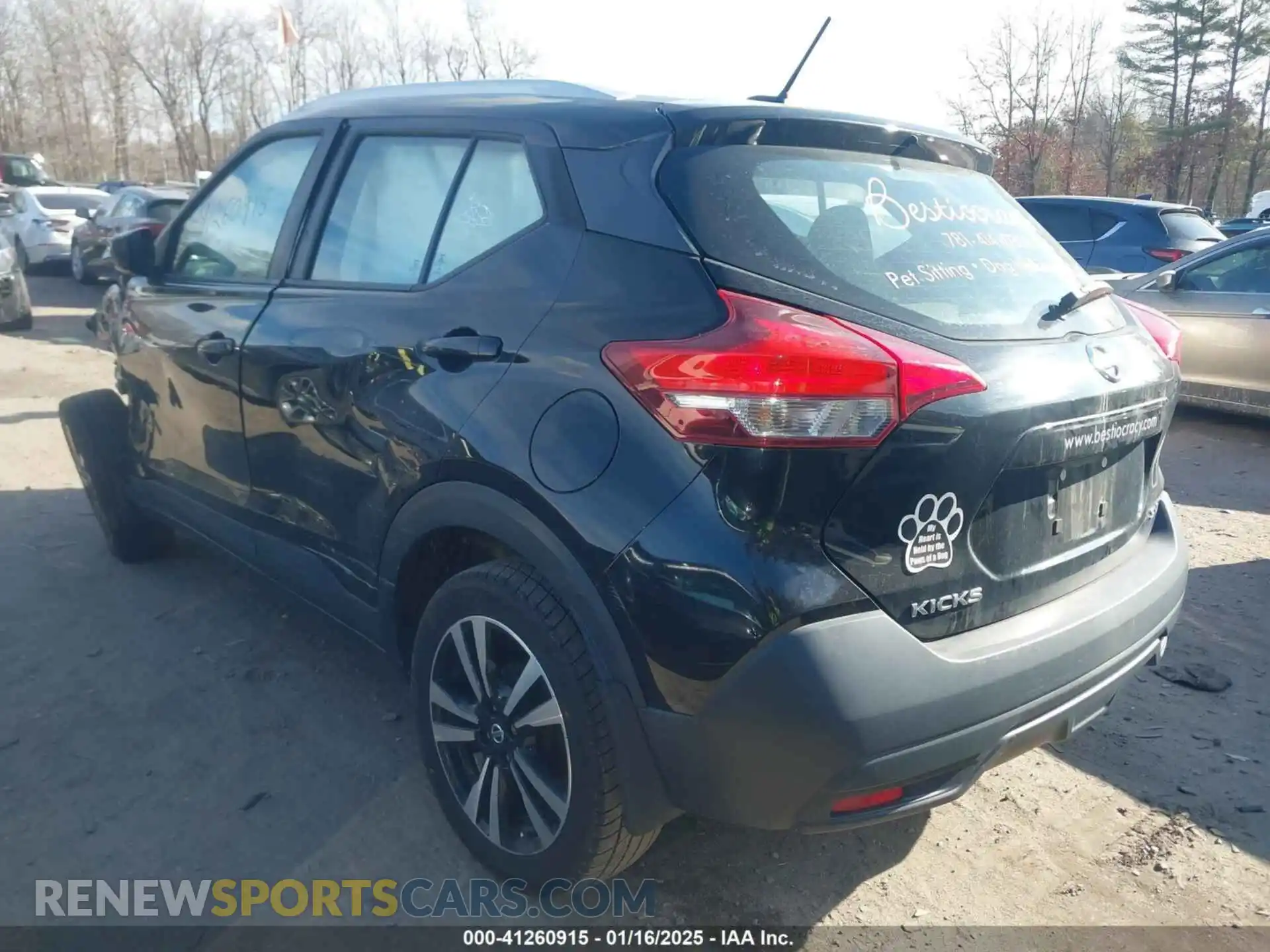 3 Photograph of a damaged car 3N1CP5CU4KL491184 NISSAN KICKS 2019