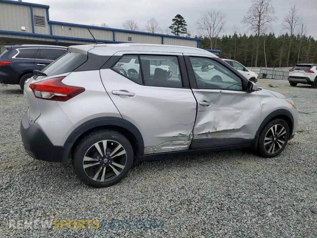 3 Photograph of a damaged car 3N1CP5CU4KL491363 NISSAN KICKS 2019