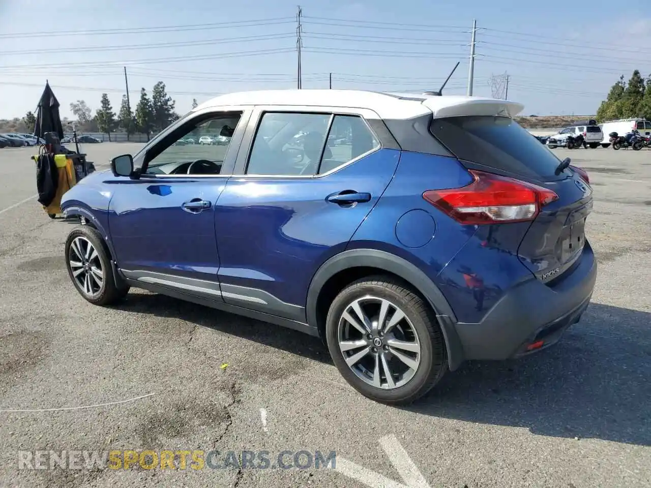 2 Photograph of a damaged car 3N1CP5CU4KL491962 NISSAN KICKS 2019