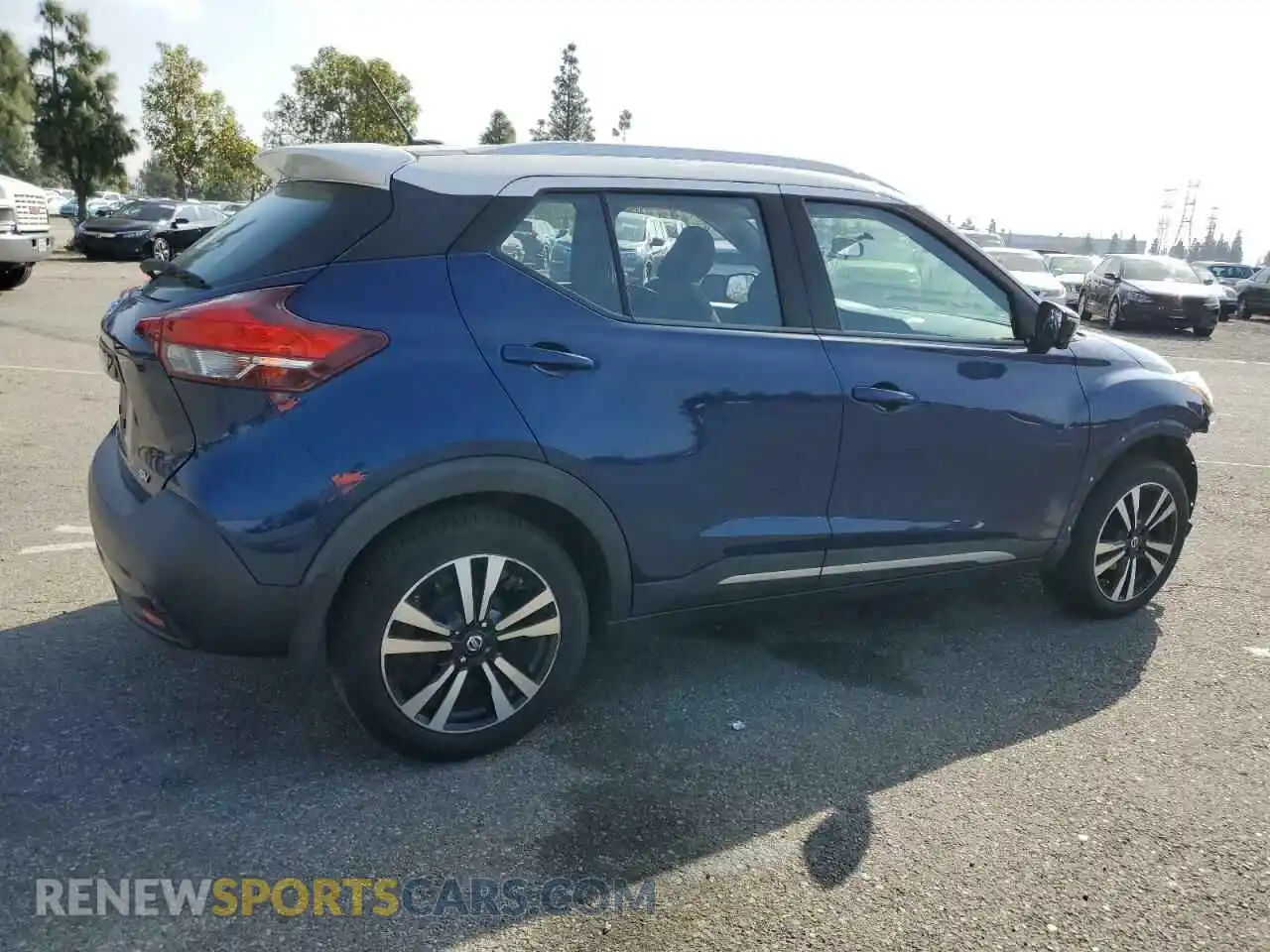3 Photograph of a damaged car 3N1CP5CU4KL491962 NISSAN KICKS 2019