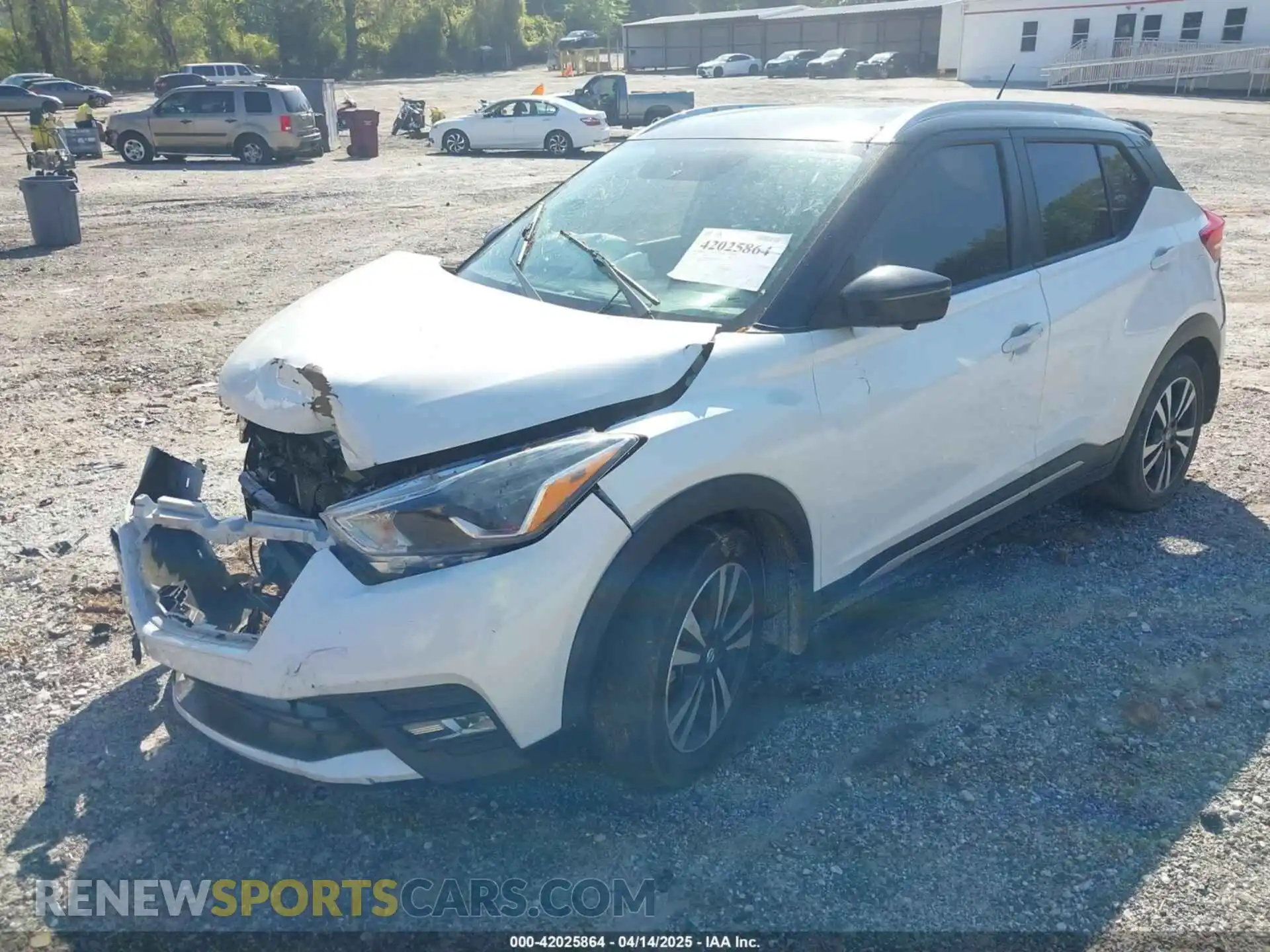 2 Photograph of a damaged car 3N1CP5CU4KL501860 NISSAN KICKS 2019