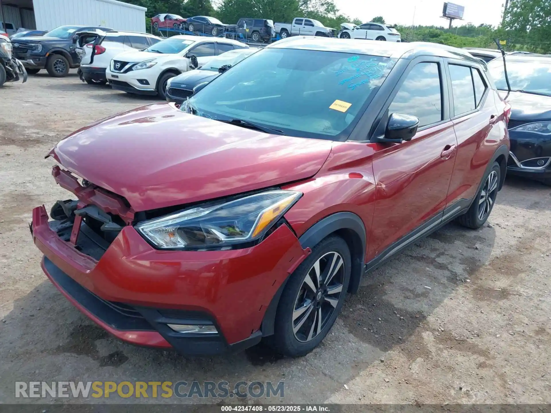 2 Photograph of a damaged car 3N1CP5CU4KL517640 NISSAN KICKS 2019