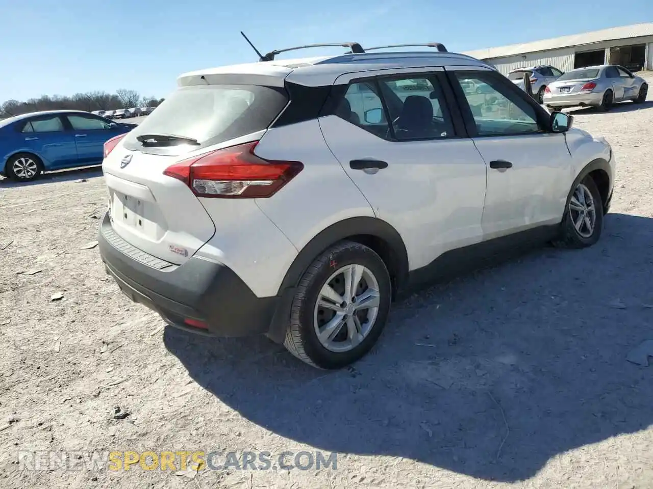 3 Photograph of a damaged car 3N1CP5CU4KL518254 NISSAN KICKS 2019