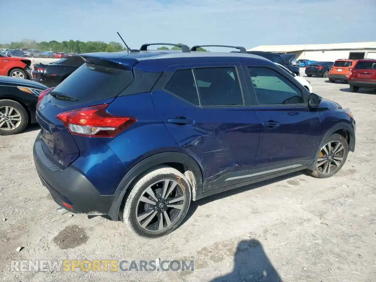 3 Photograph of a damaged car 3N1CP5CU4KL558947 NISSAN KICKS 2019