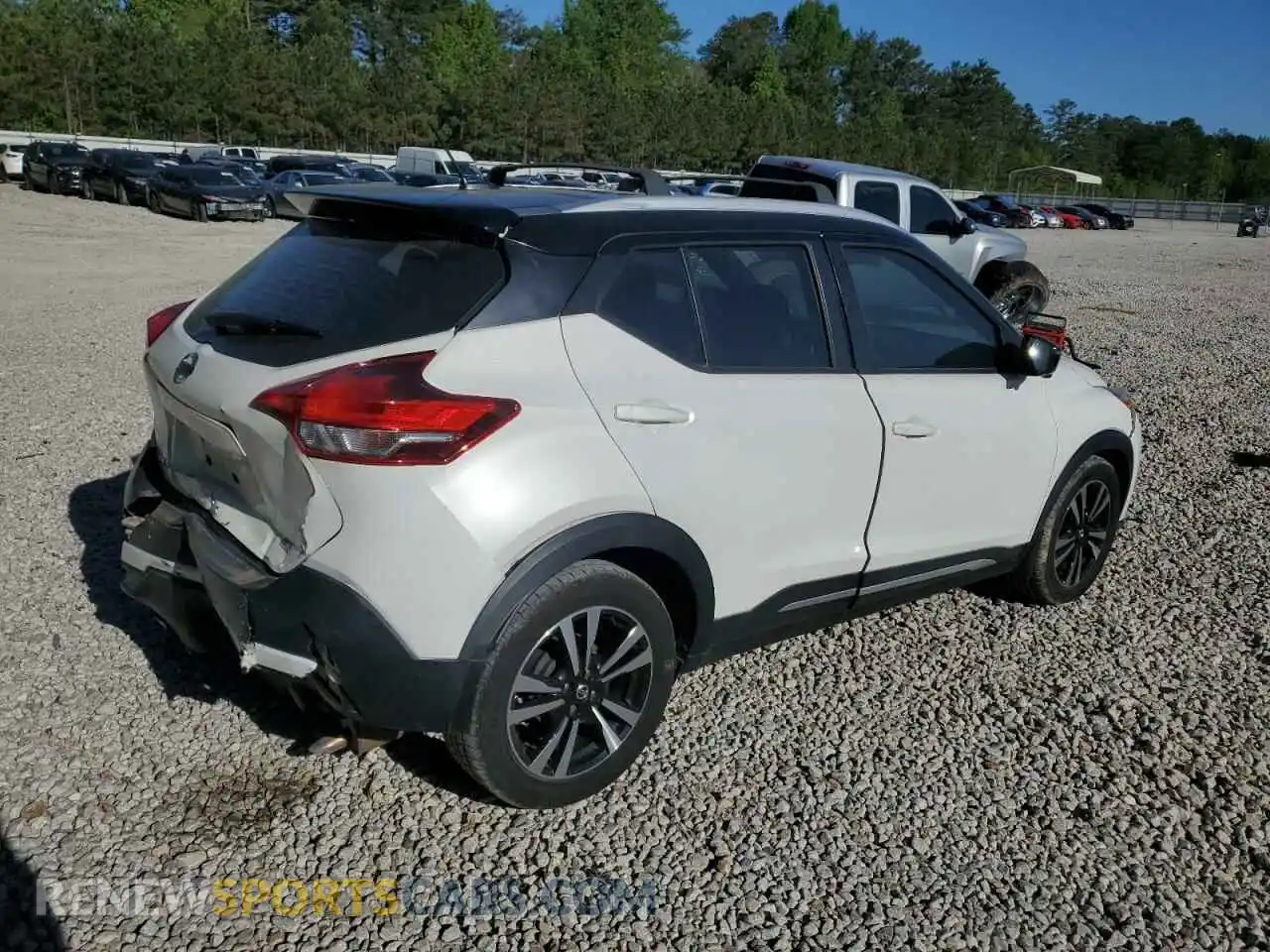 3 Photograph of a damaged car 3N1CP5CU6KL492384 NISSAN KICKS 2019