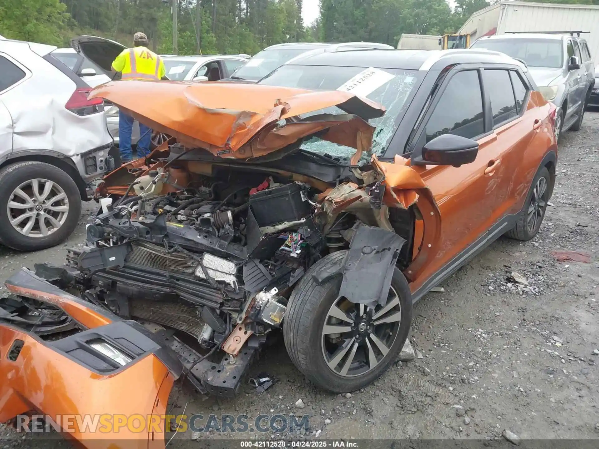 2 Photograph of a damaged car 3N1CP5CU6KL554320 NISSAN KICKS 2019
