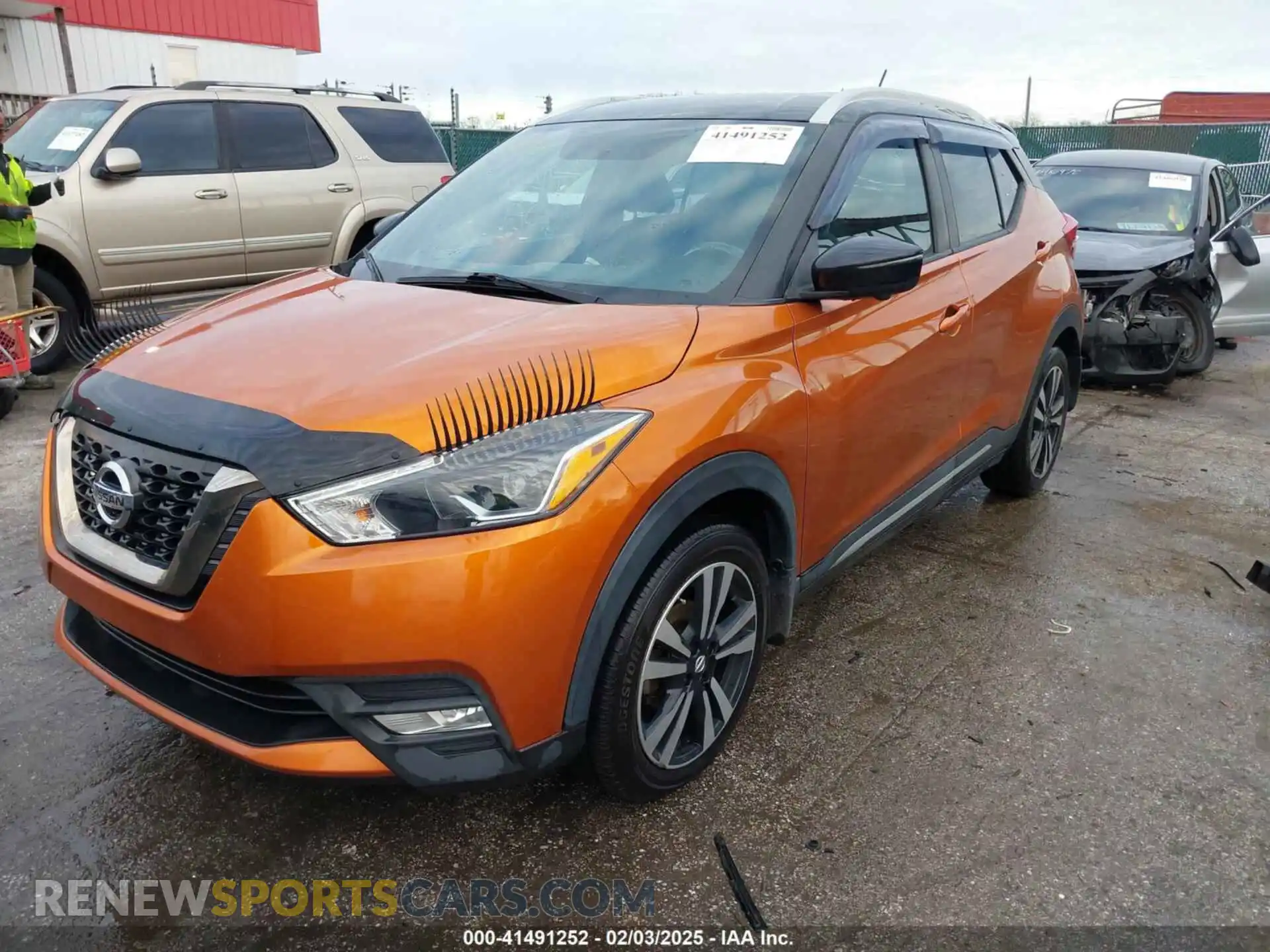 2 Photograph of a damaged car 3N1CP5CU6KL559887 NISSAN KICKS 2019