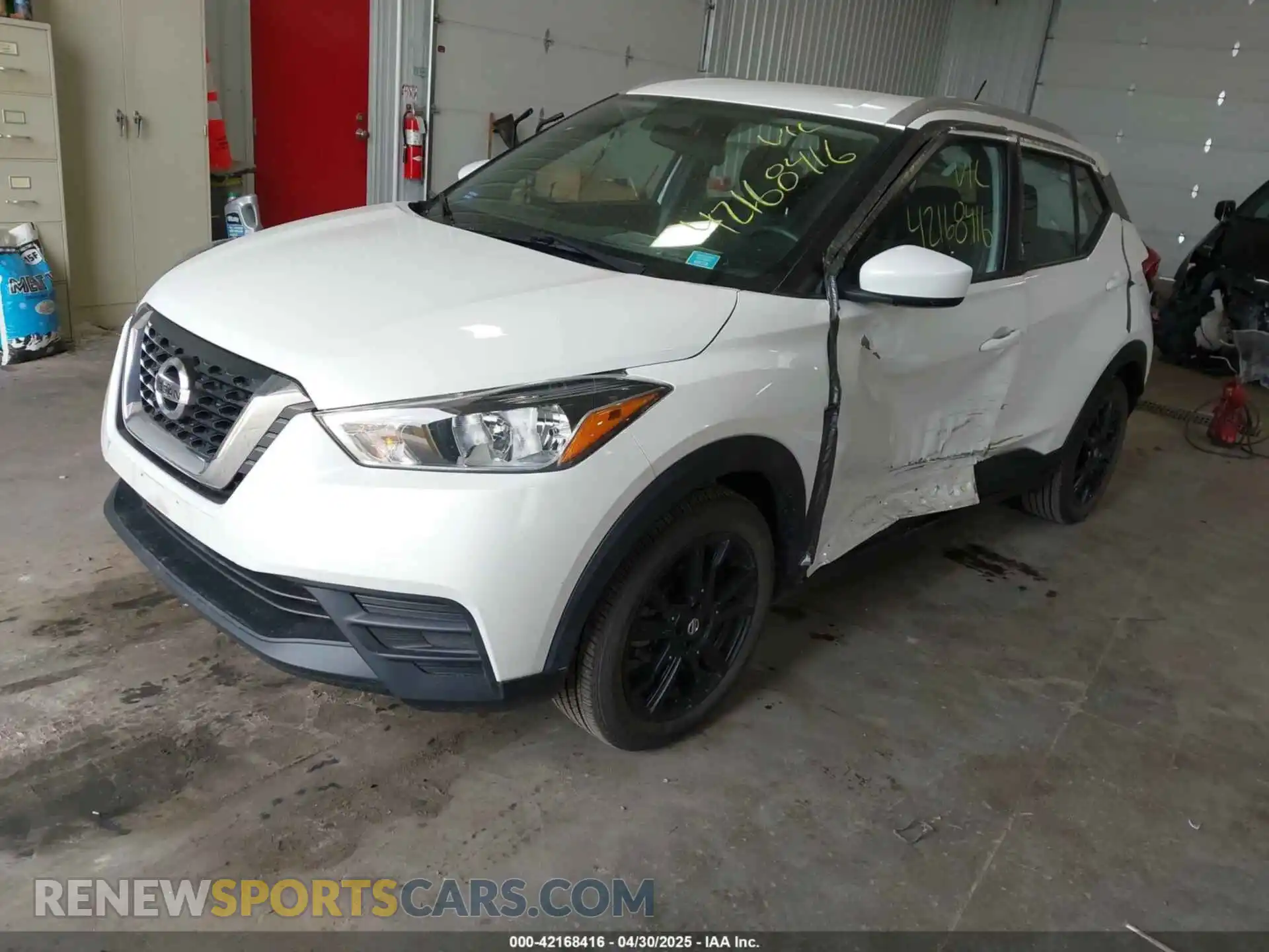 2 Photograph of a damaged car 3N1CP5CU7KL498307 NISSAN KICKS 2019