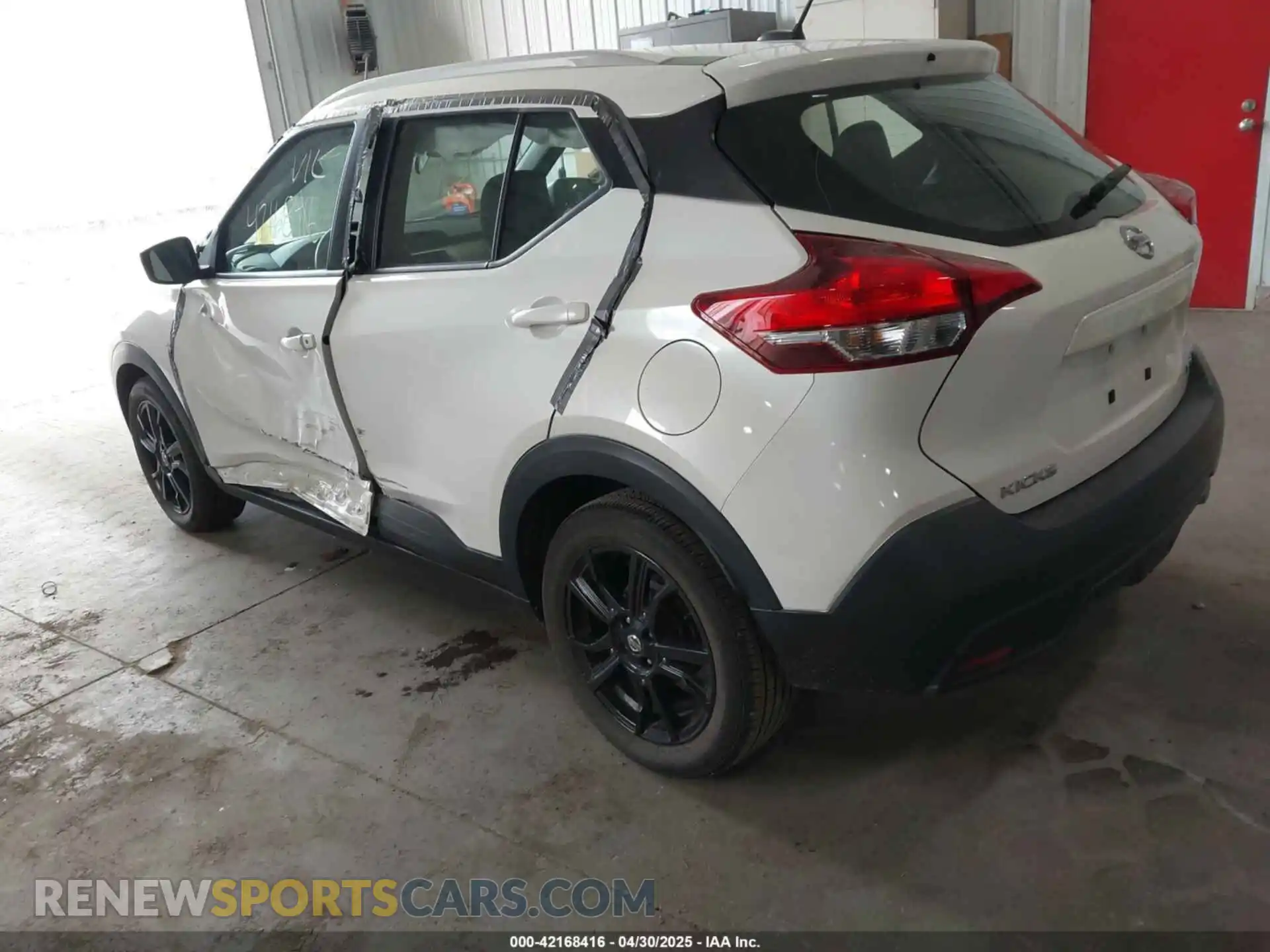 3 Photograph of a damaged car 3N1CP5CU7KL498307 NISSAN KICKS 2019