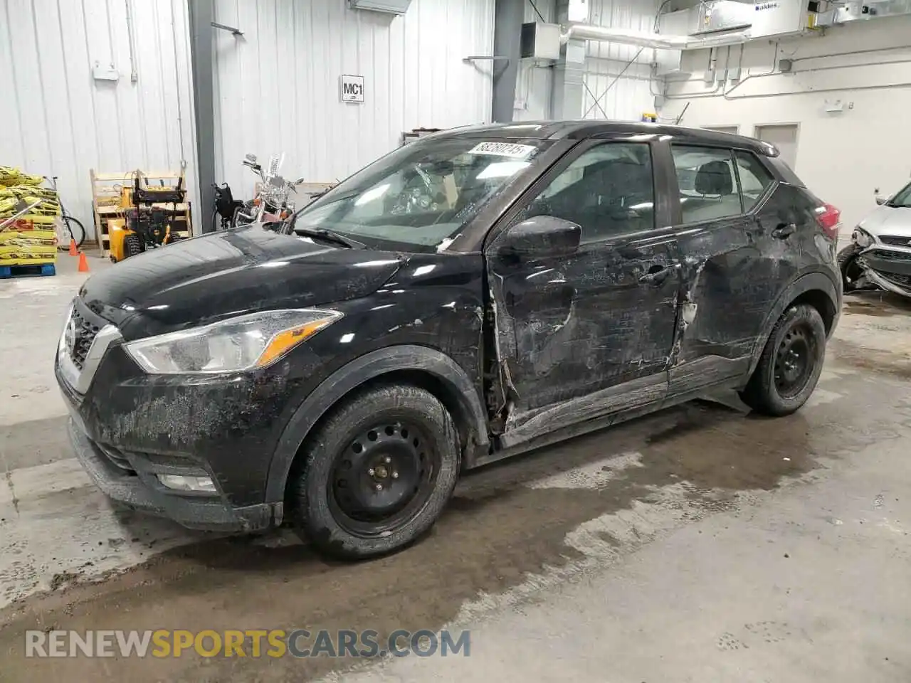 1 Photograph of a damaged car 3N1CP5CU7KL504073 NISSAN KICKS 2019