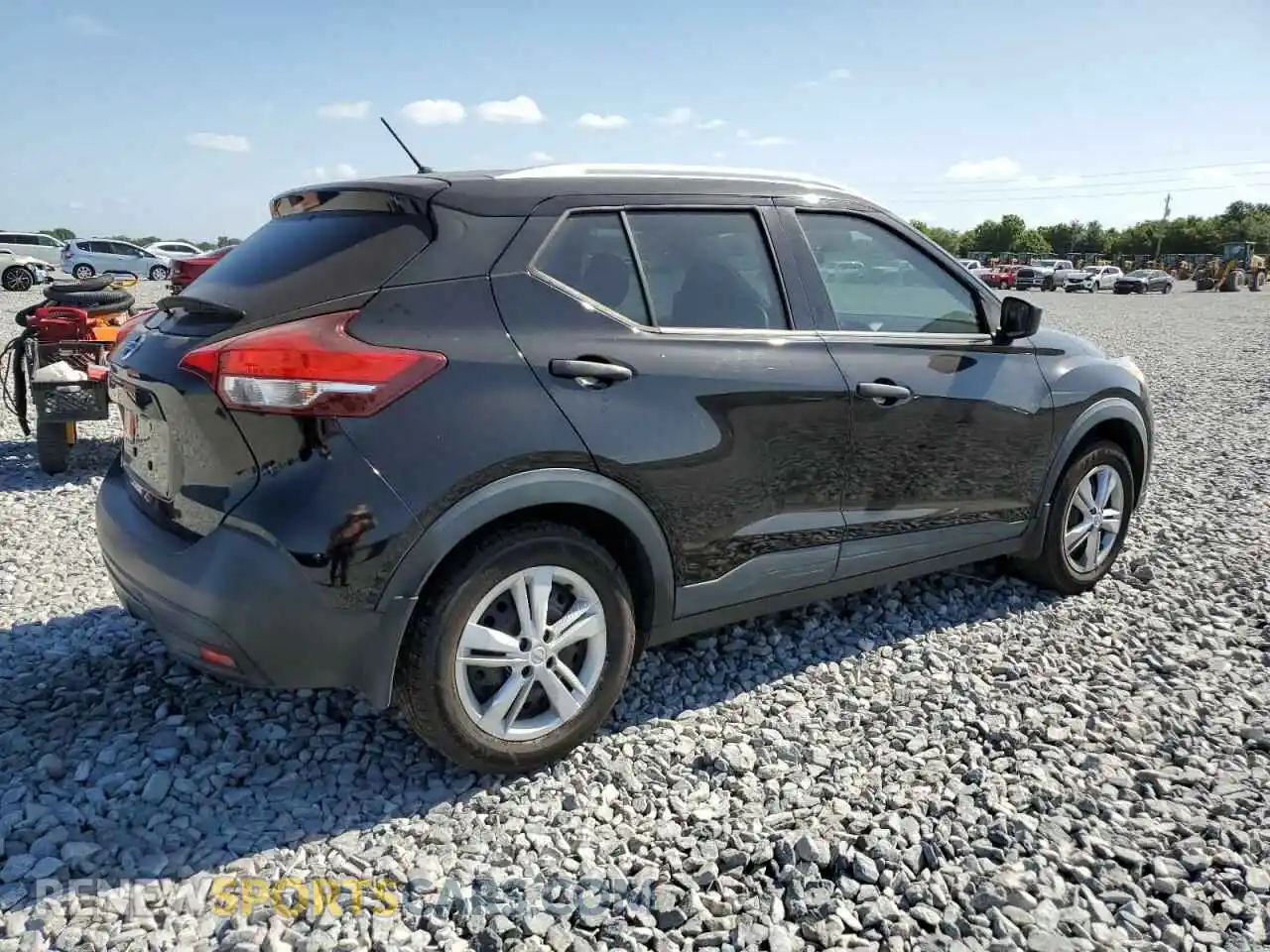 3 Photograph of a damaged car 3N1CP5CU7KL529927 NISSAN KICKS 2019