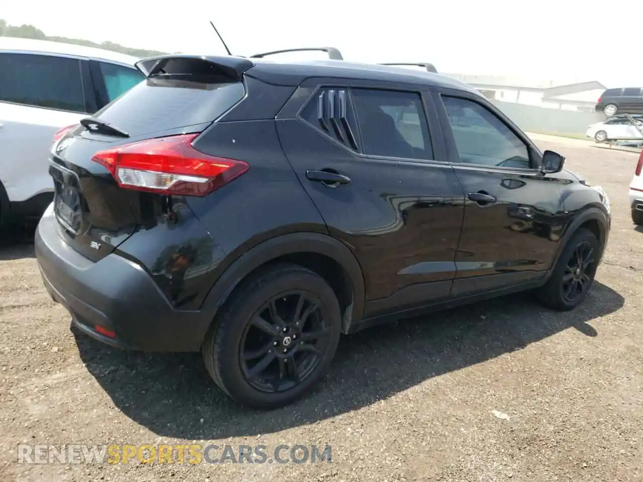 3 Photograph of a damaged car 3N1CP5CU8KL481662 NISSAN KICKS 2019