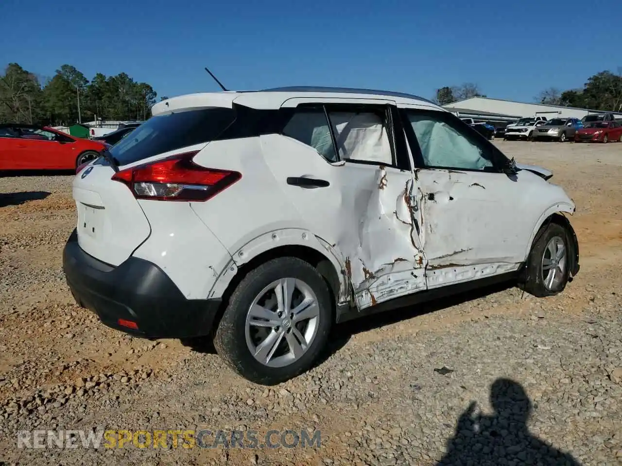 3 Photograph of a damaged car 3N1CP5CU8KL496016 NISSAN KICKS 2019