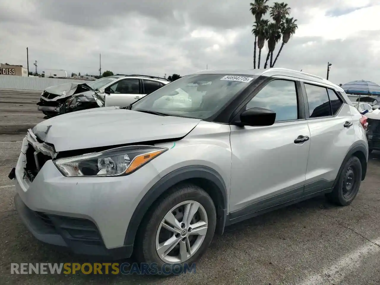 1 fotografías del automóvil dañado 3N1CP5CU8KL523957 NISSAN KICKS 2019