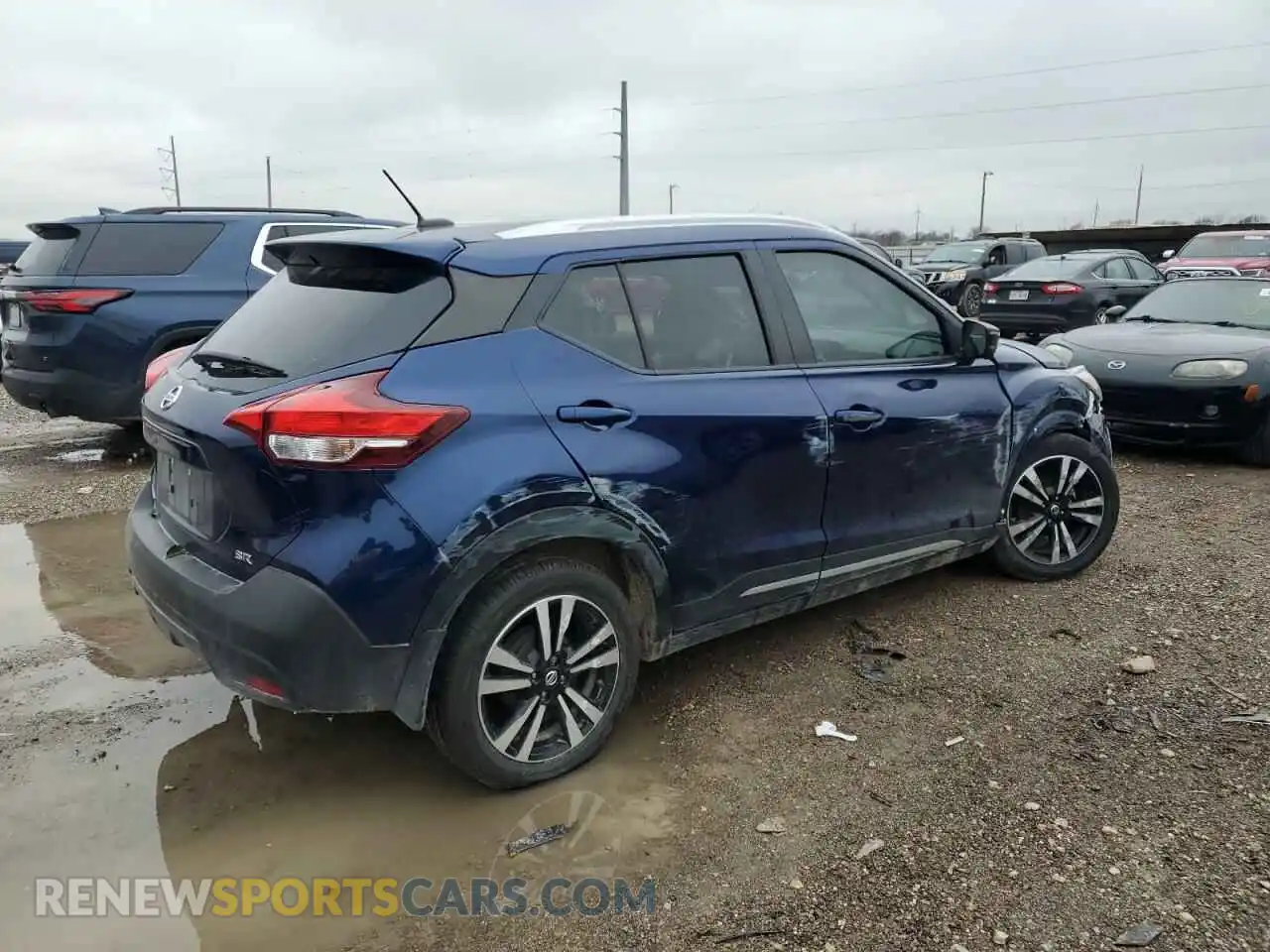 3 Photograph of a damaged car 3N1CP5CU8KL532707 NISSAN KICKS 2019