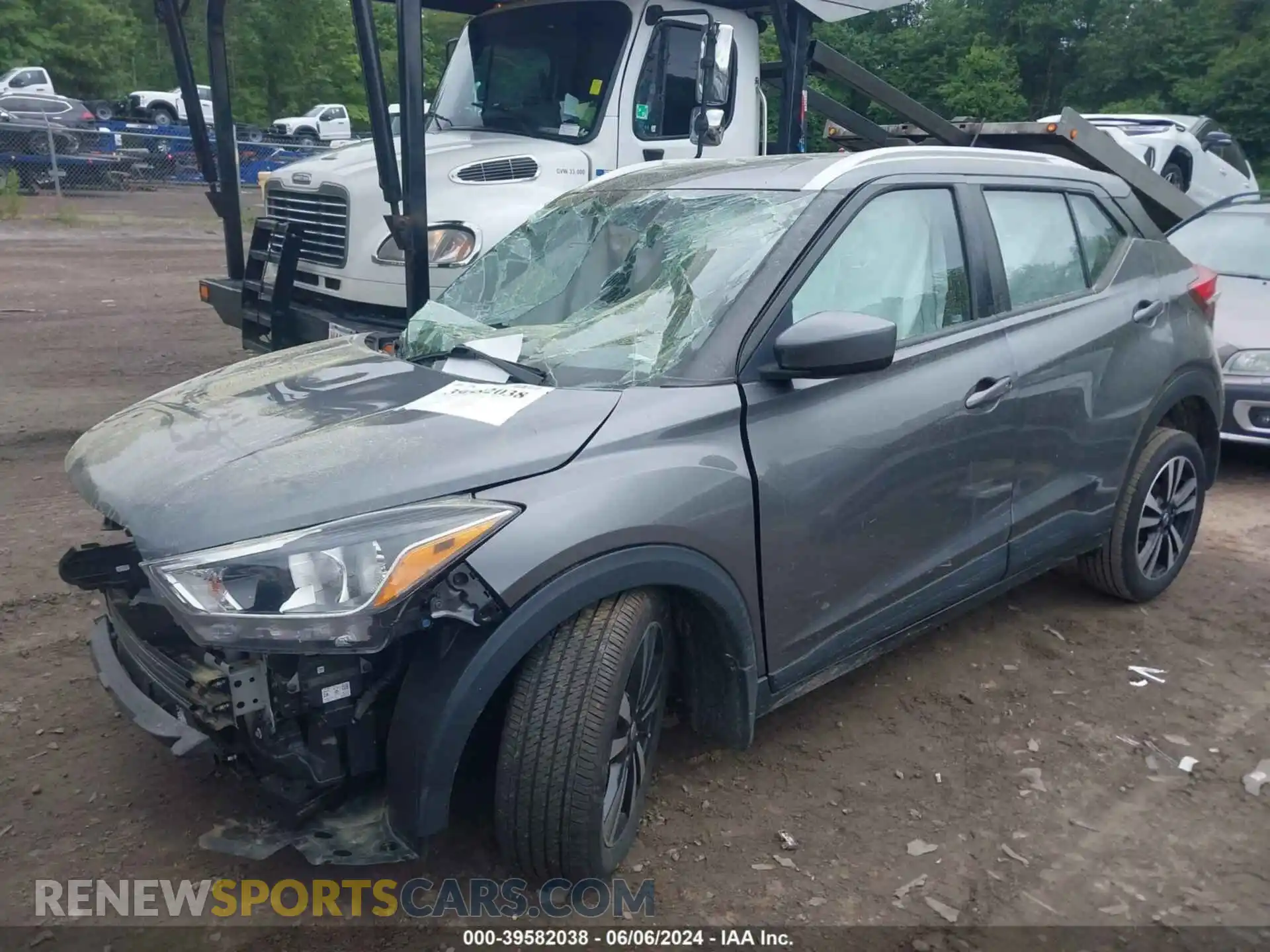 2 Photograph of a damaged car 3N1CP5CU8KL542511 NISSAN KICKS 2019