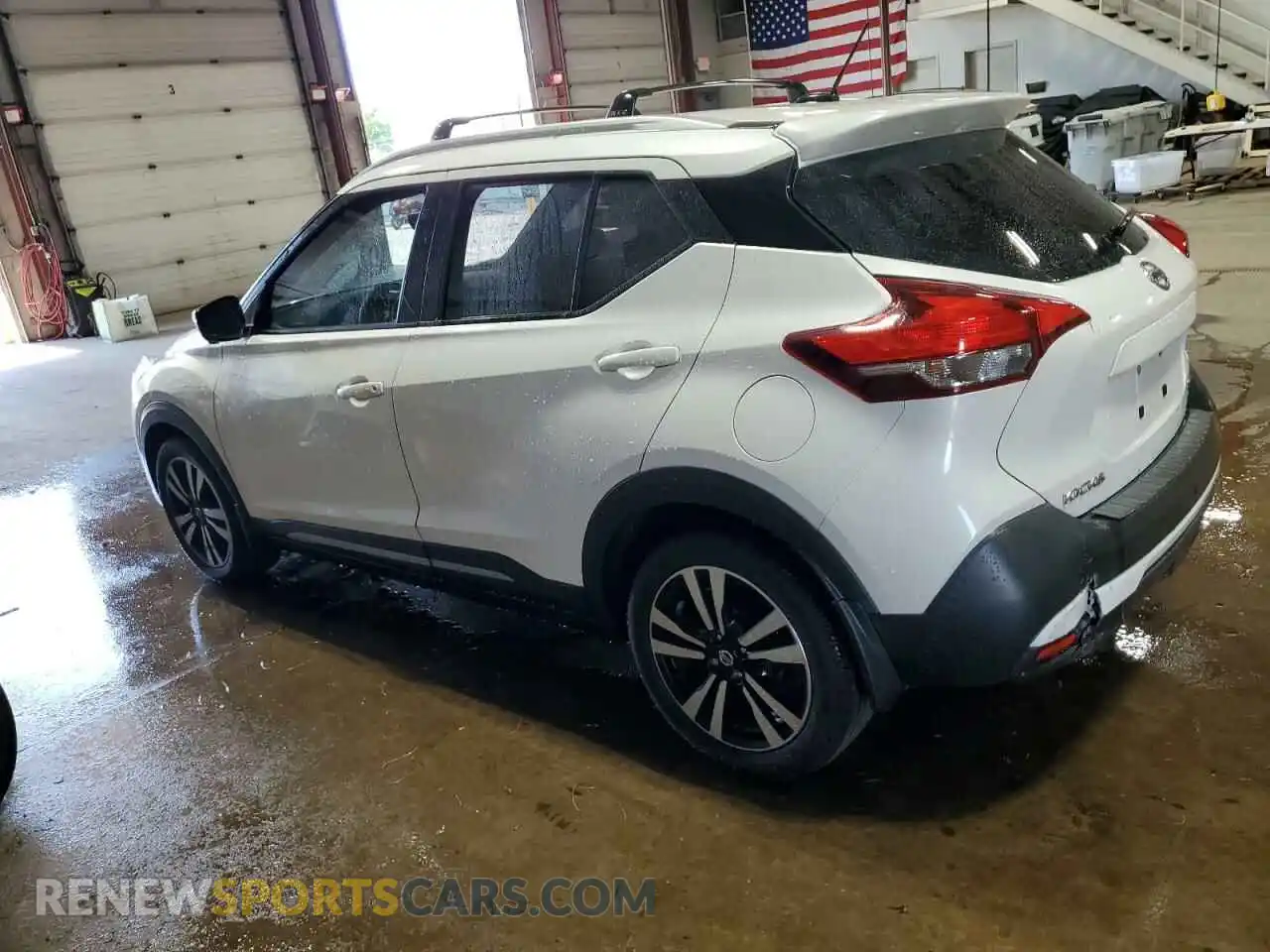 2 fotografías del automóvil dañado 3N1CP5CU8KL563276 NISSAN KICKS 2019