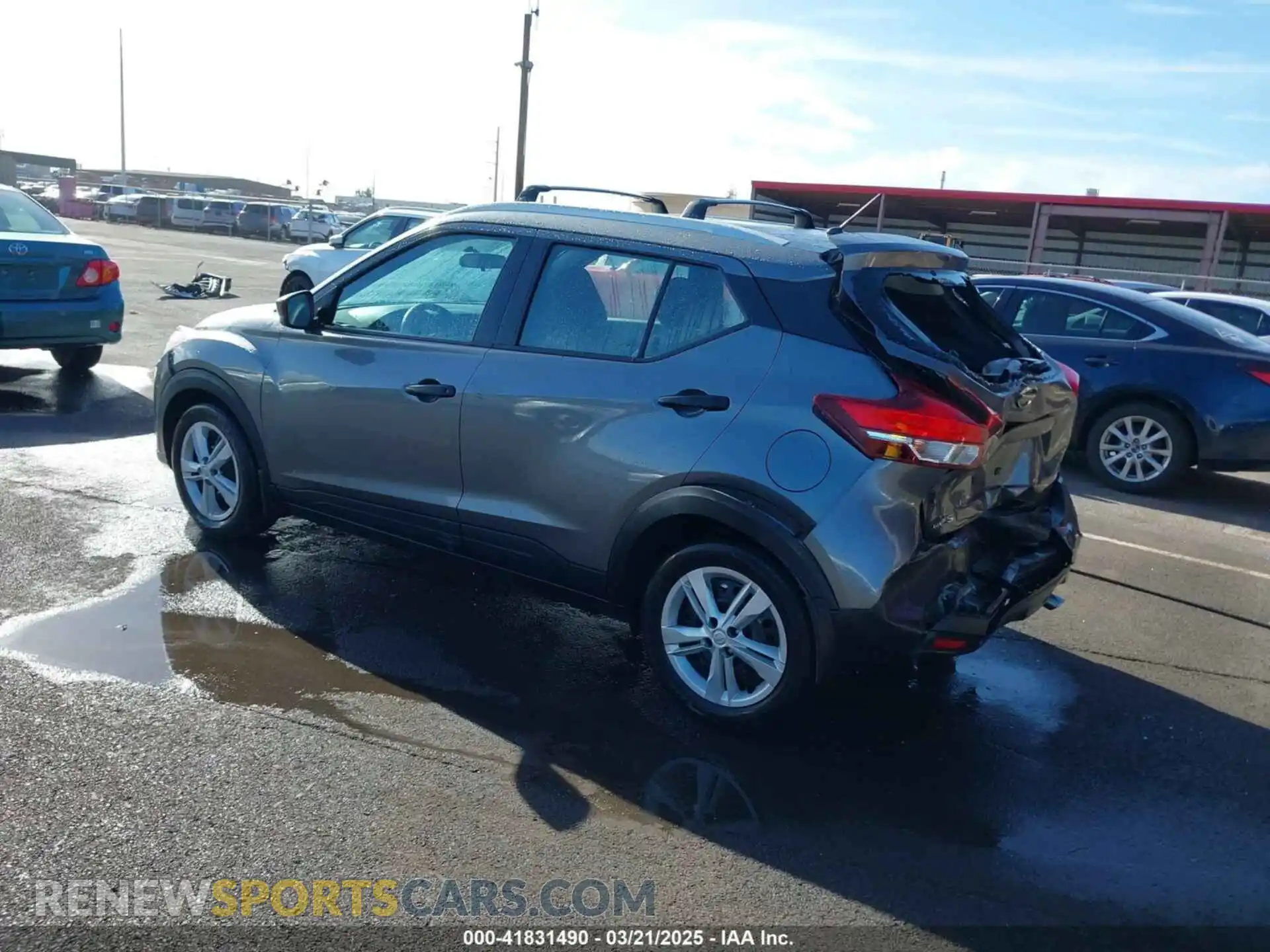 3 Photograph of a damaged car 3N1CP5CU9KL505032 NISSAN KICKS 2019