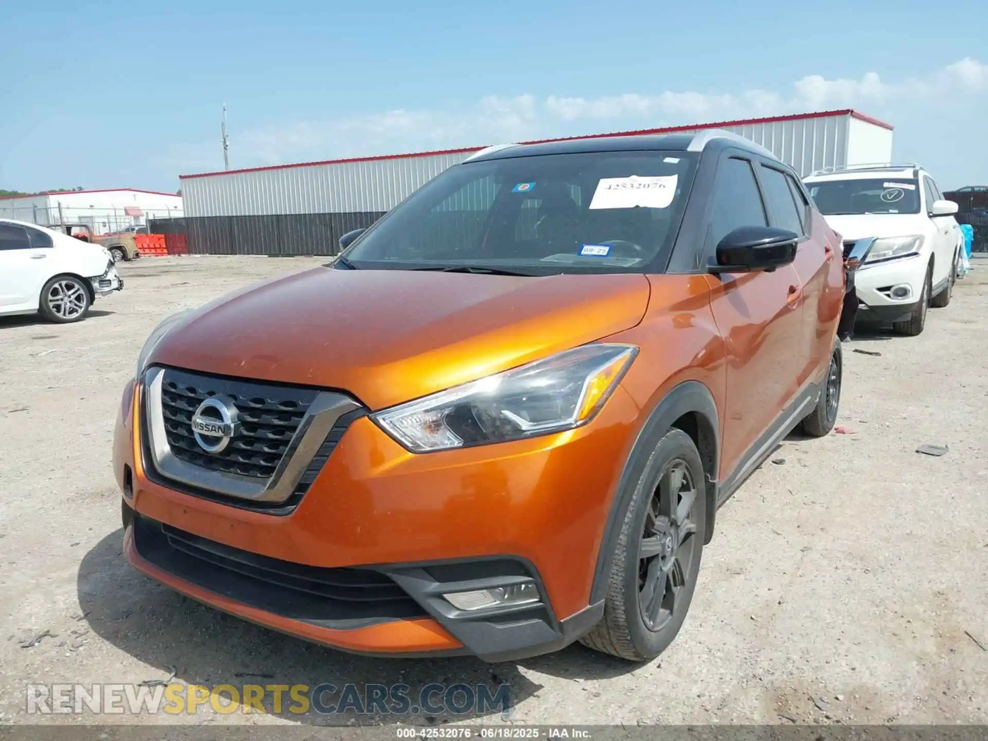 2 Photograph of a damaged car 3N1CP5CU9KL546356 NISSAN KICKS 2019