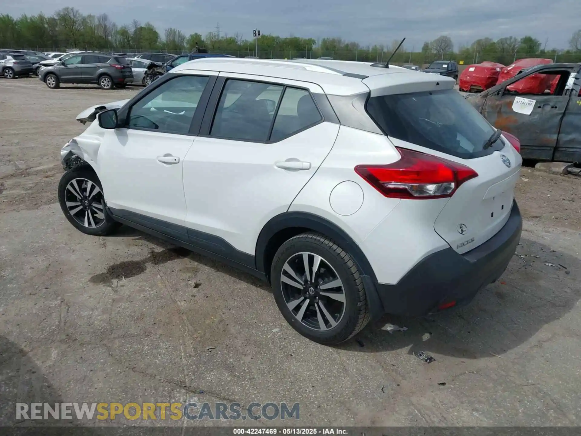 3 Photograph of a damaged car 3N1CP5CU9KL559771 NISSAN KICKS 2019