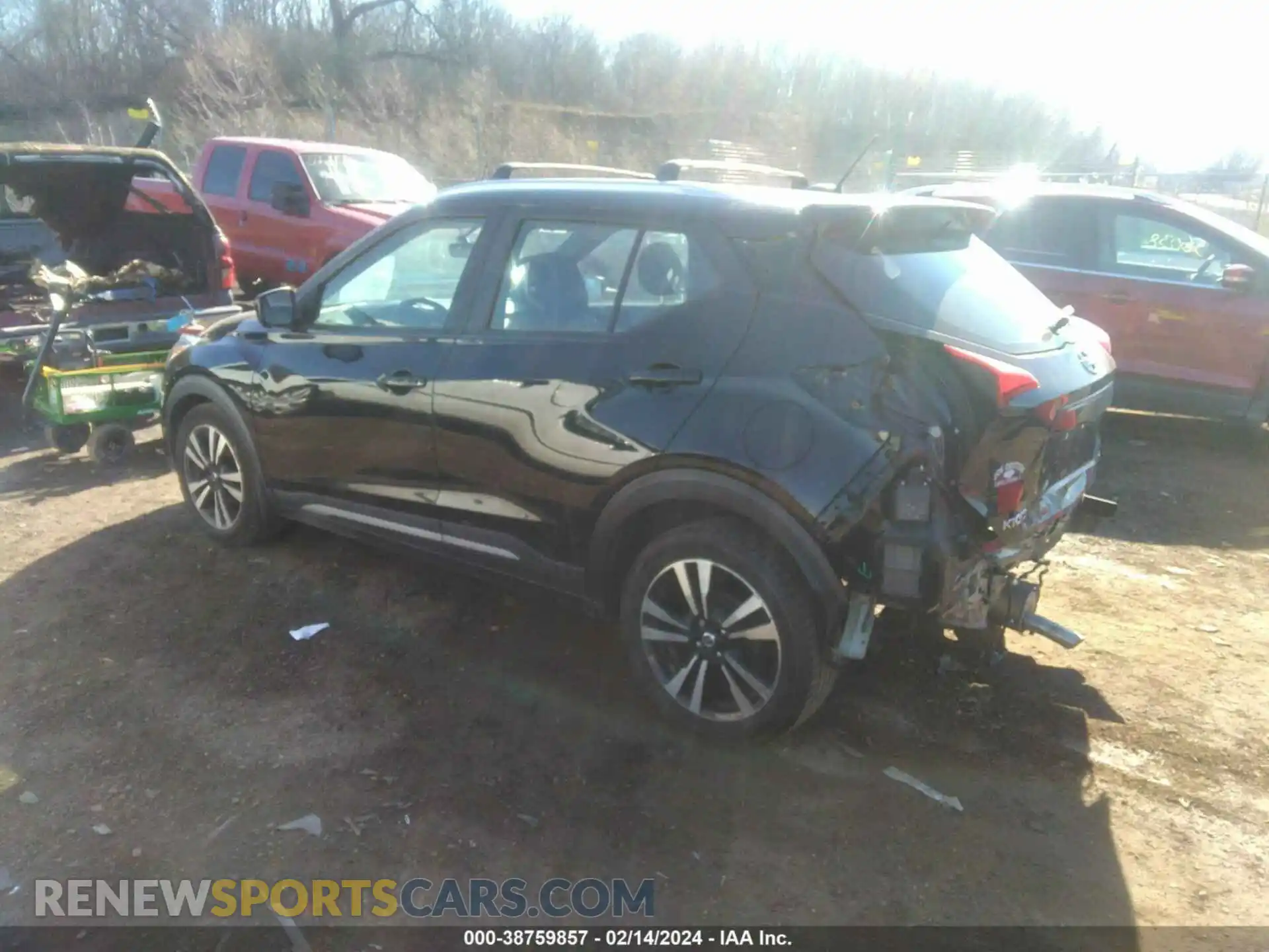 3 Photograph of a damaged car 3N1CP5CUXKL511678 NISSAN KICKS 2019
