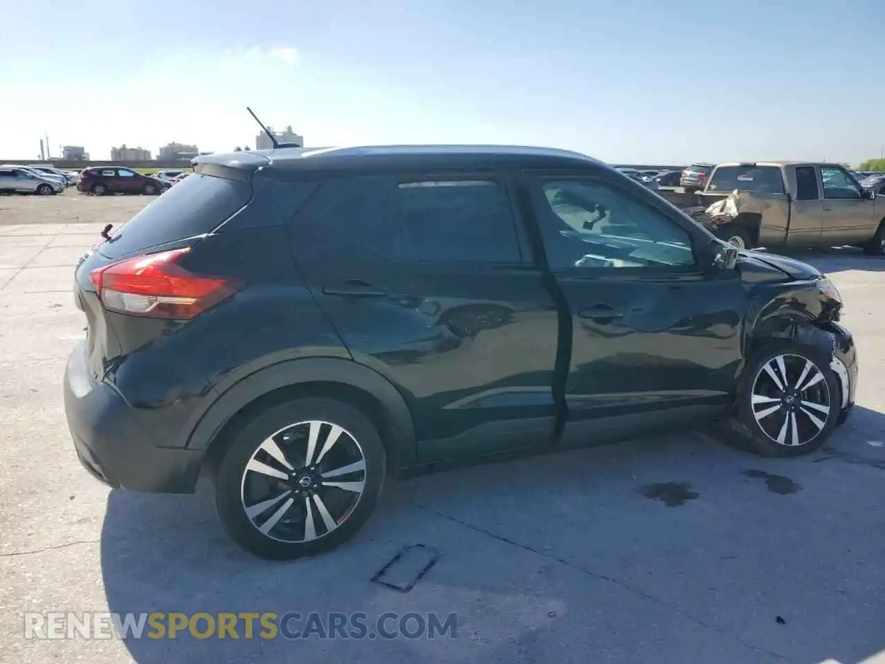 3 Фотография поврежденного автомобиля 3N1CP5CUXKL527461 NISSAN KICKS 2019
