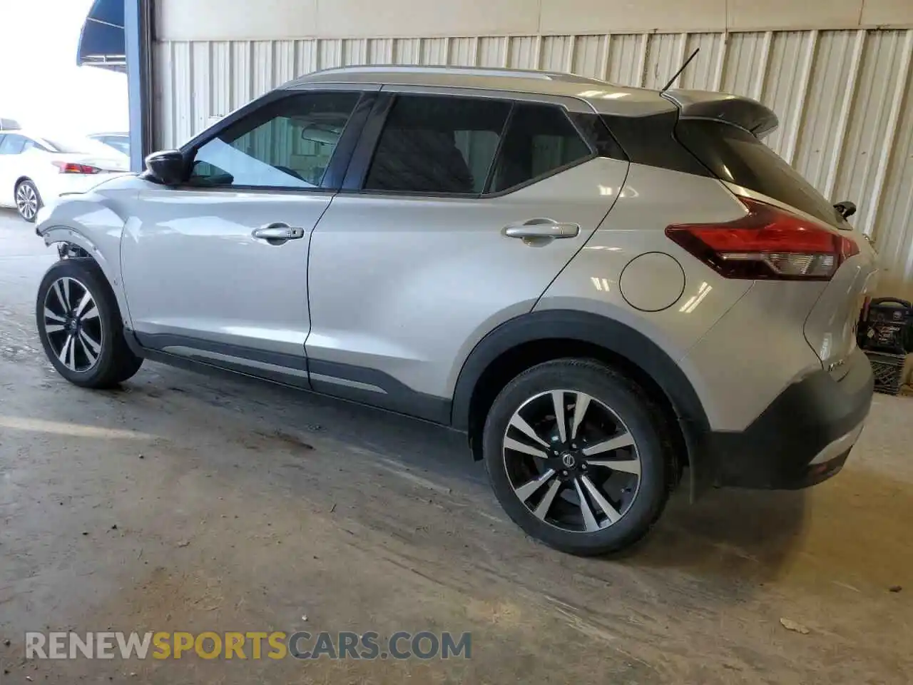 2 fotografías del automóvil dañado 3N1CP5CUXKL533227 NISSAN KICKS 2019