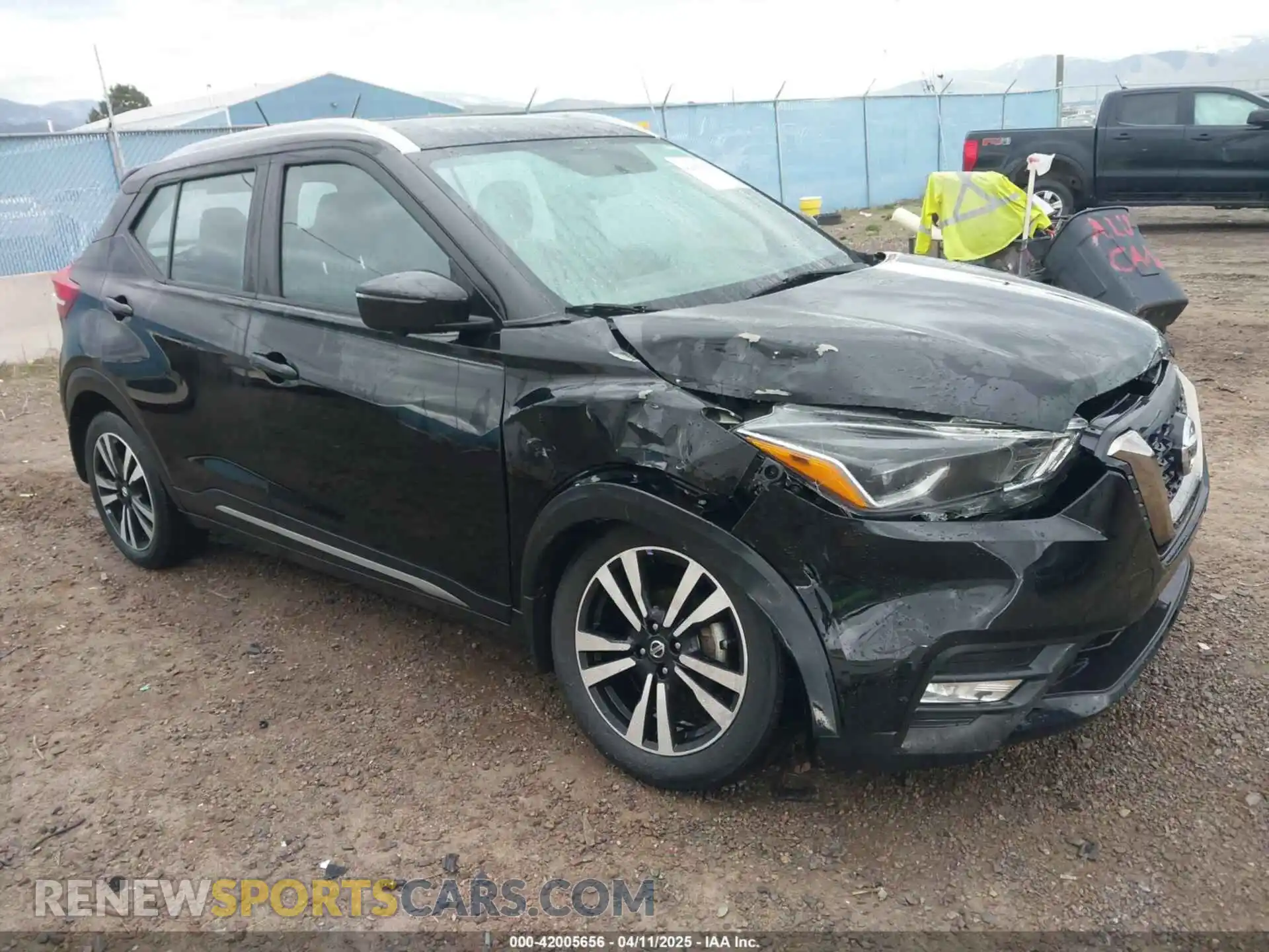 1 Photograph of a damaged car 3N1CP5CUXKL558435 NISSAN KICKS 2019