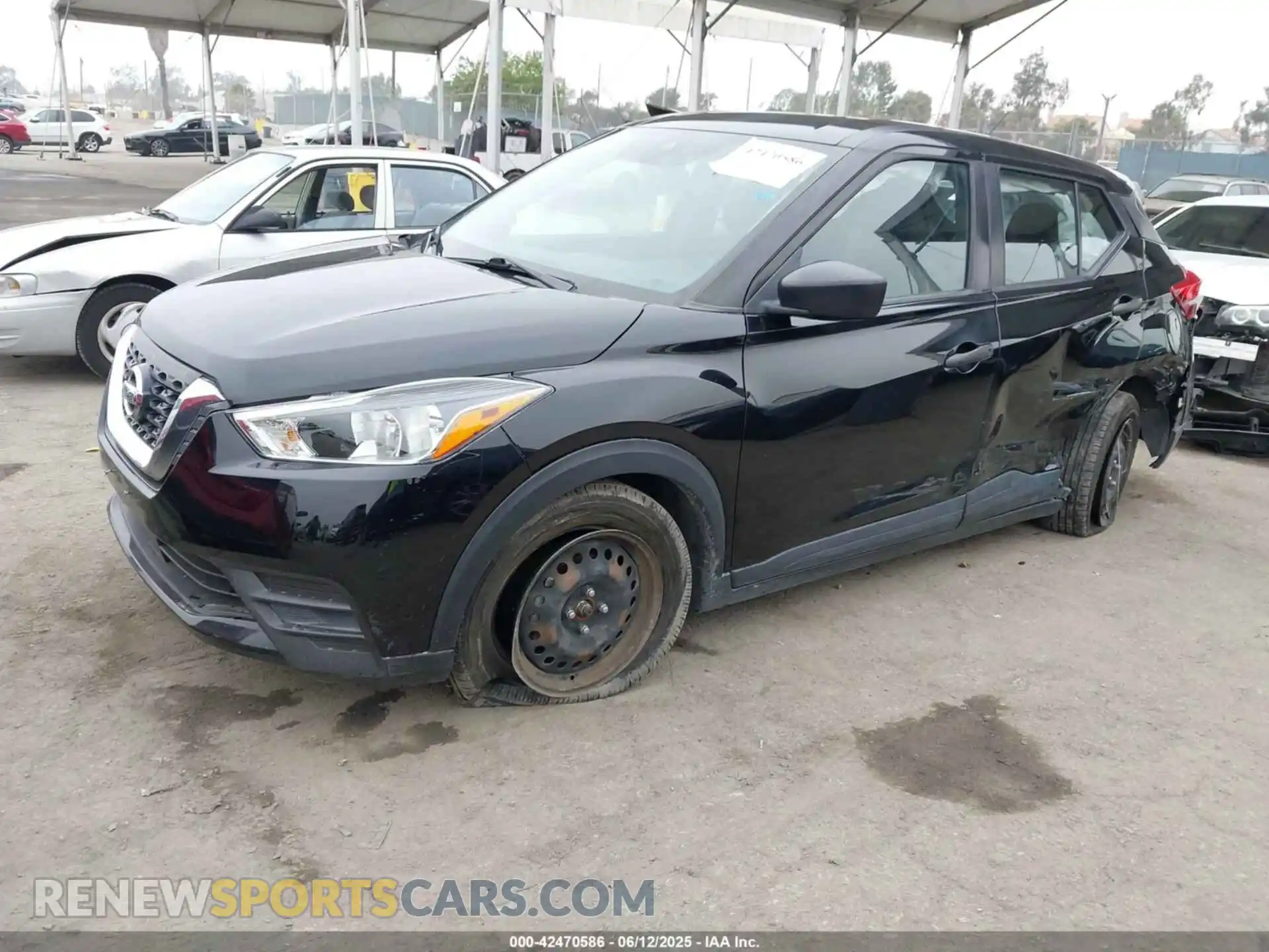 2 Photograph of a damaged car 3N1CP5BV0LL506906 NISSAN KICKS 2020