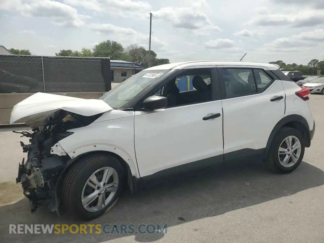2 Photograph of a damaged car 3N1CP5BV0LL557368 NISSAN KICKS 2020