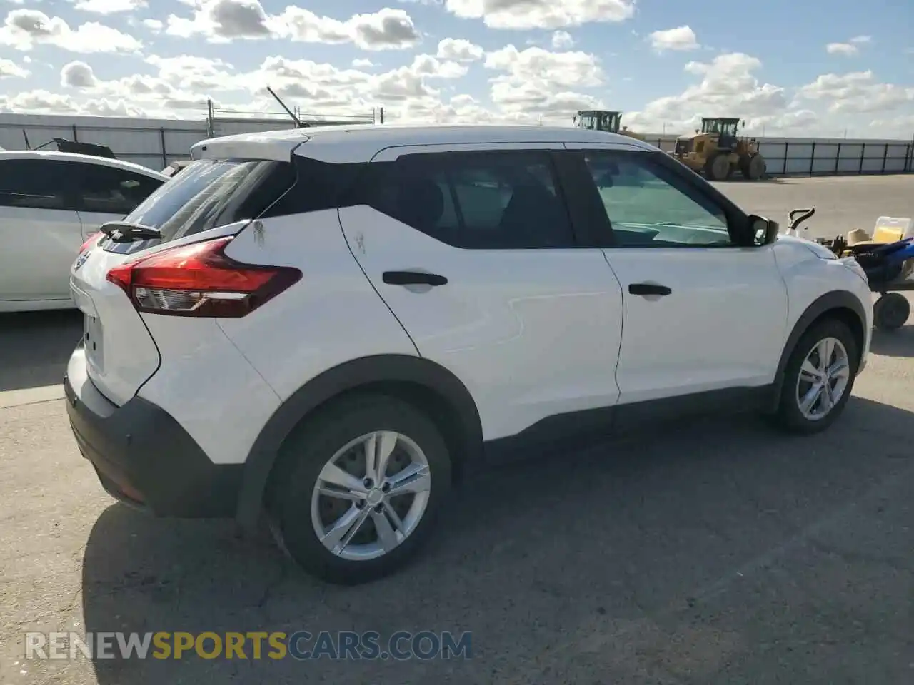 3 Photograph of a damaged car 3N1CP5BV7LL482894 NISSAN KICKS 2020