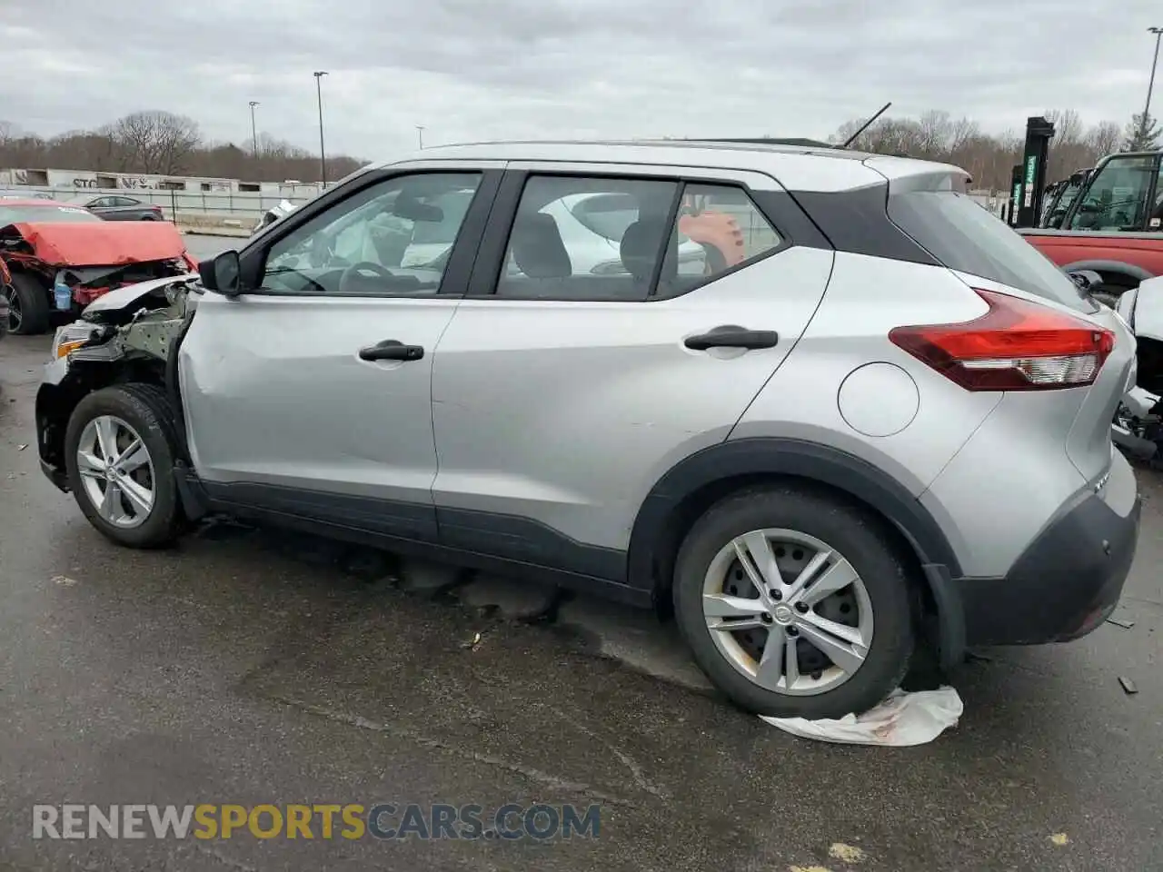 2 Photograph of a damaged car 3N1CP5BV8LL483696 NISSAN KICKS 2020