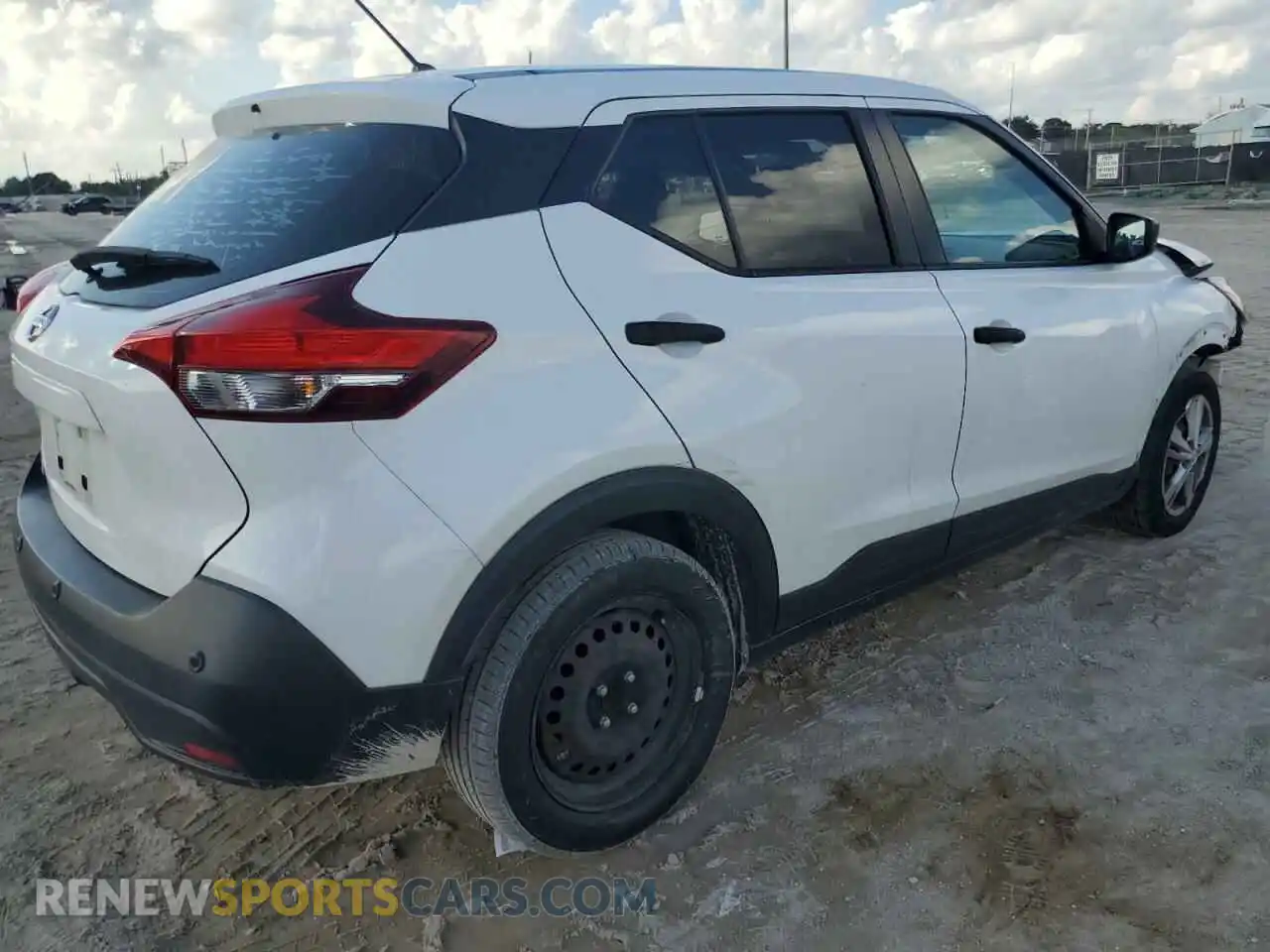 3 Photograph of a damaged car 3N1CP5BV8LL494200 NISSAN KICKS 2020