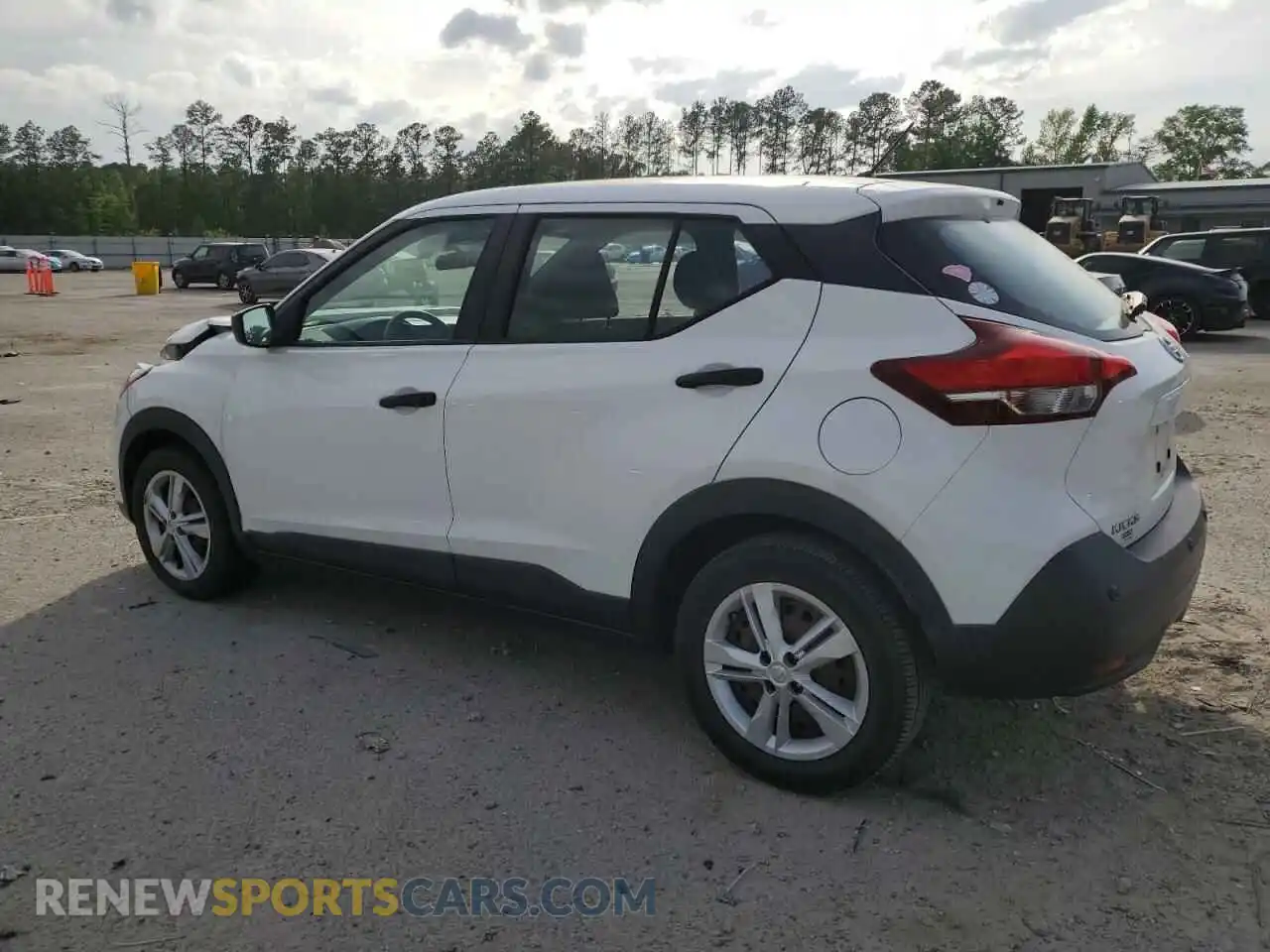 2 Photograph of a damaged car 3N1CP5BV9LL495856 NISSAN KICKS 2020