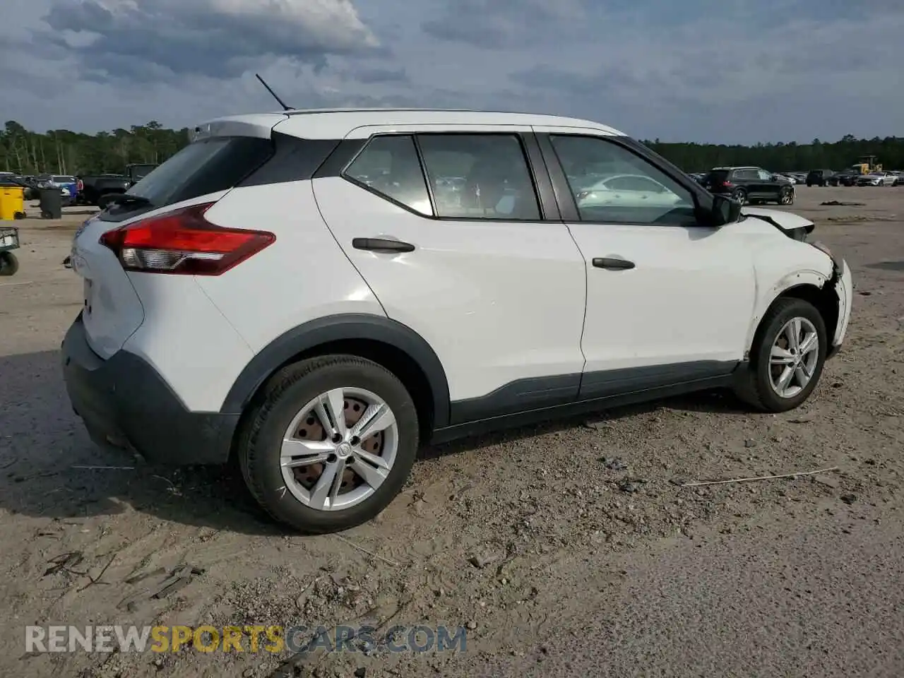 3 Photograph of a damaged car 3N1CP5BV9LL495856 NISSAN KICKS 2020