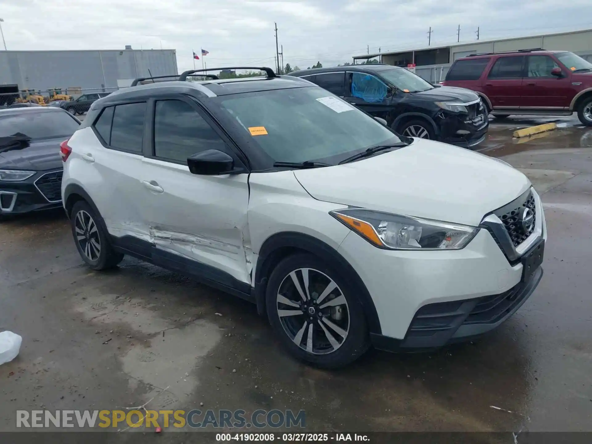 1 Photograph of a damaged car 3N1CP5CV1LL506573 NISSAN KICKS 2020