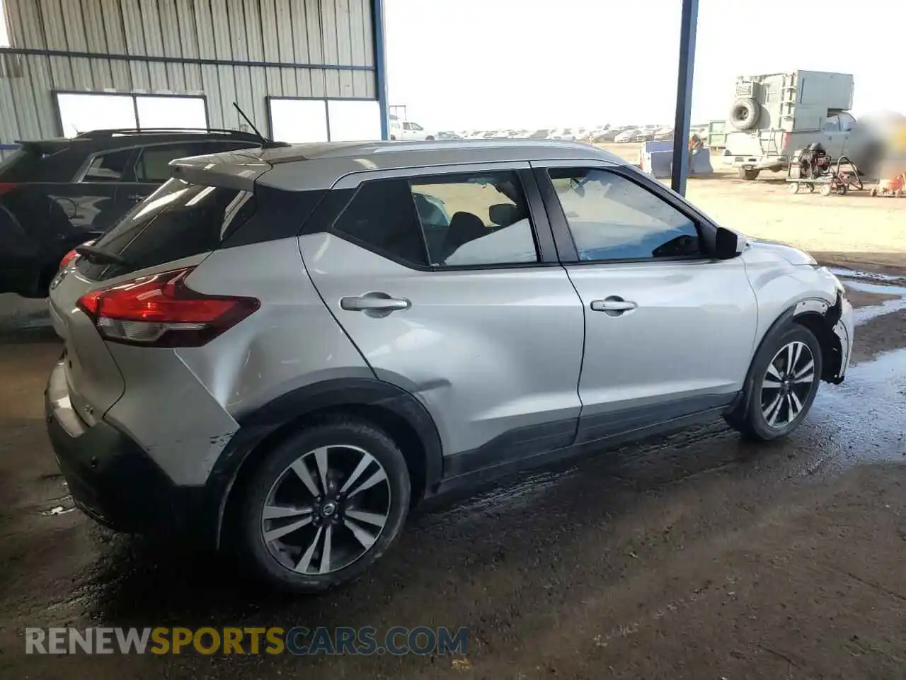 3 Photograph of a damaged car 3N1CP5CV1LL537645 NISSAN KICKS 2020