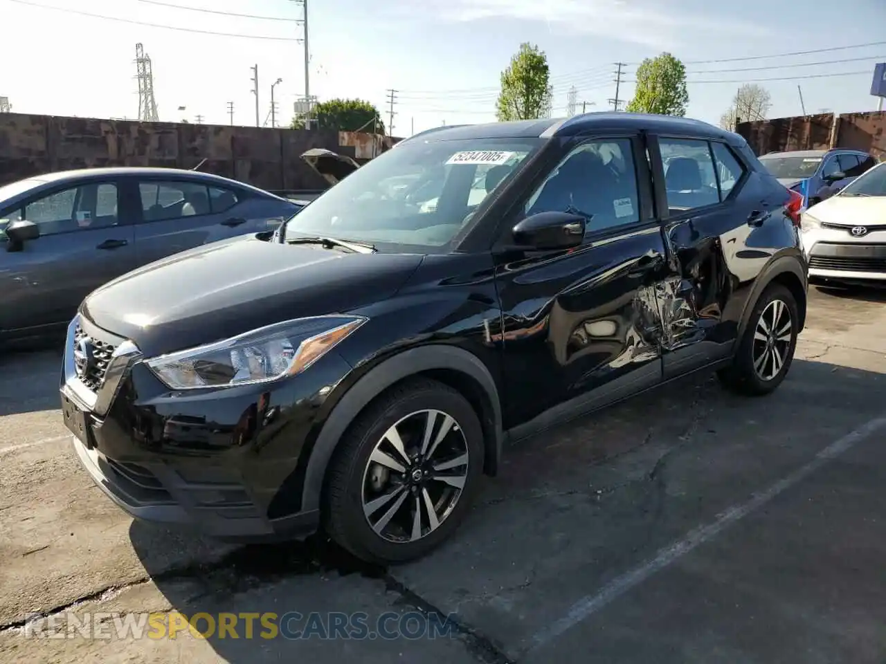 1 Photograph of a damaged car 3N1CP5CV1LL545311 NISSAN KICKS 2020