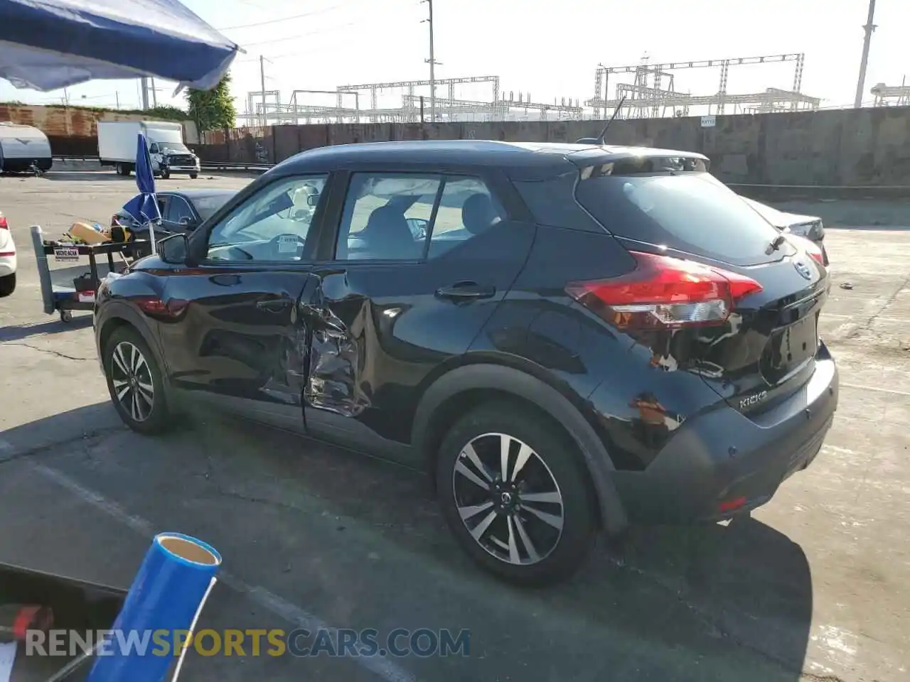 2 Photograph of a damaged car 3N1CP5CV1LL545311 NISSAN KICKS 2020