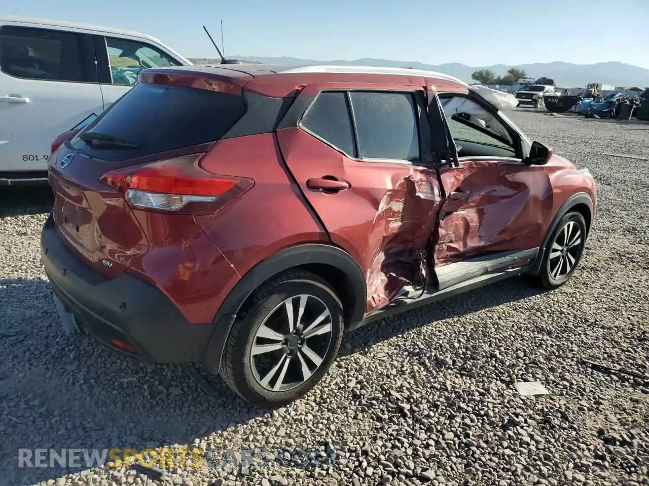 3 Photograph of a damaged car 3N1CP5CV1LL561234 NISSAN KICKS 2020