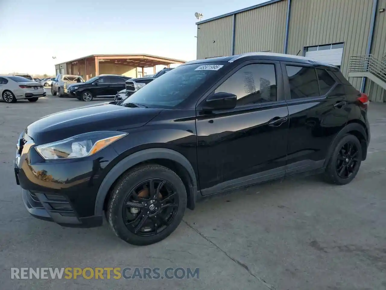 1 Photograph of a damaged car 3N1CP5CV2LL562246 NISSAN KICKS 2020