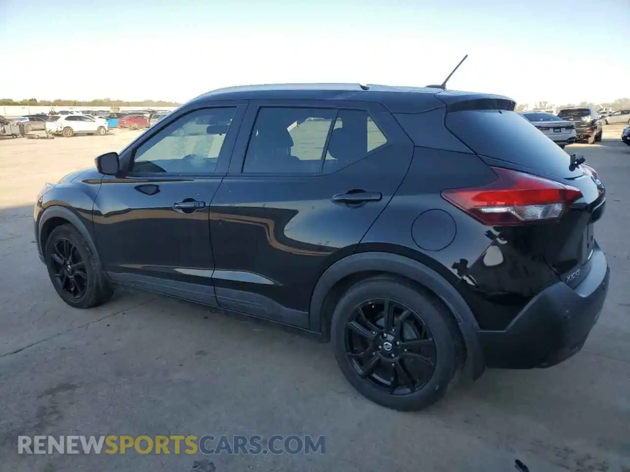 2 Photograph of a damaged car 3N1CP5CV2LL562246 NISSAN KICKS 2020