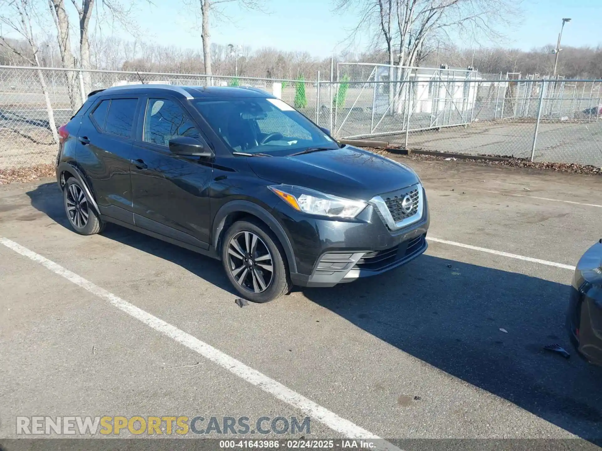 1 Photograph of a damaged car 3N1CP5CV3LL479599 NISSAN KICKS 2020